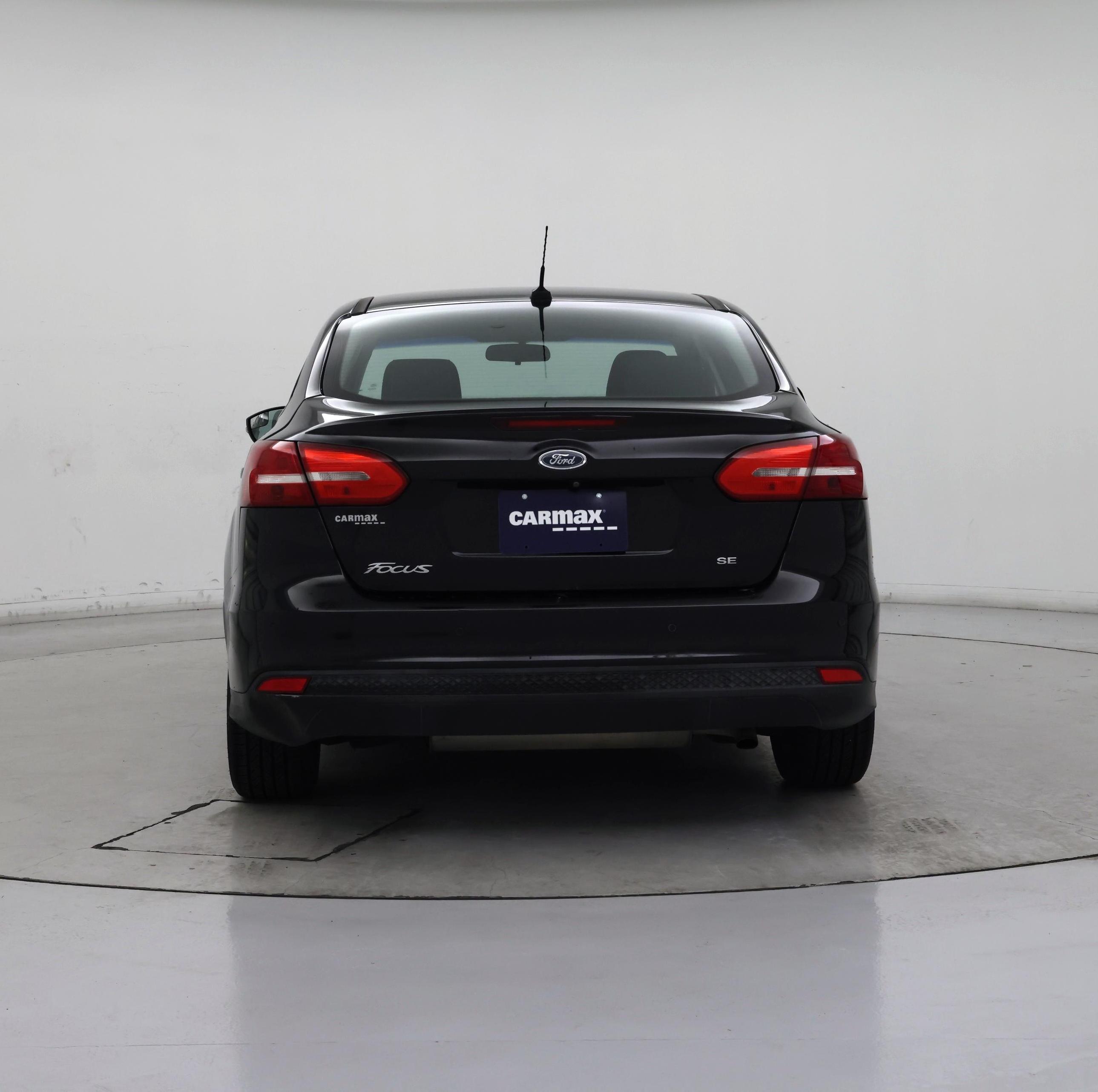 Thumbnail: 2016 Ford Focus - 6