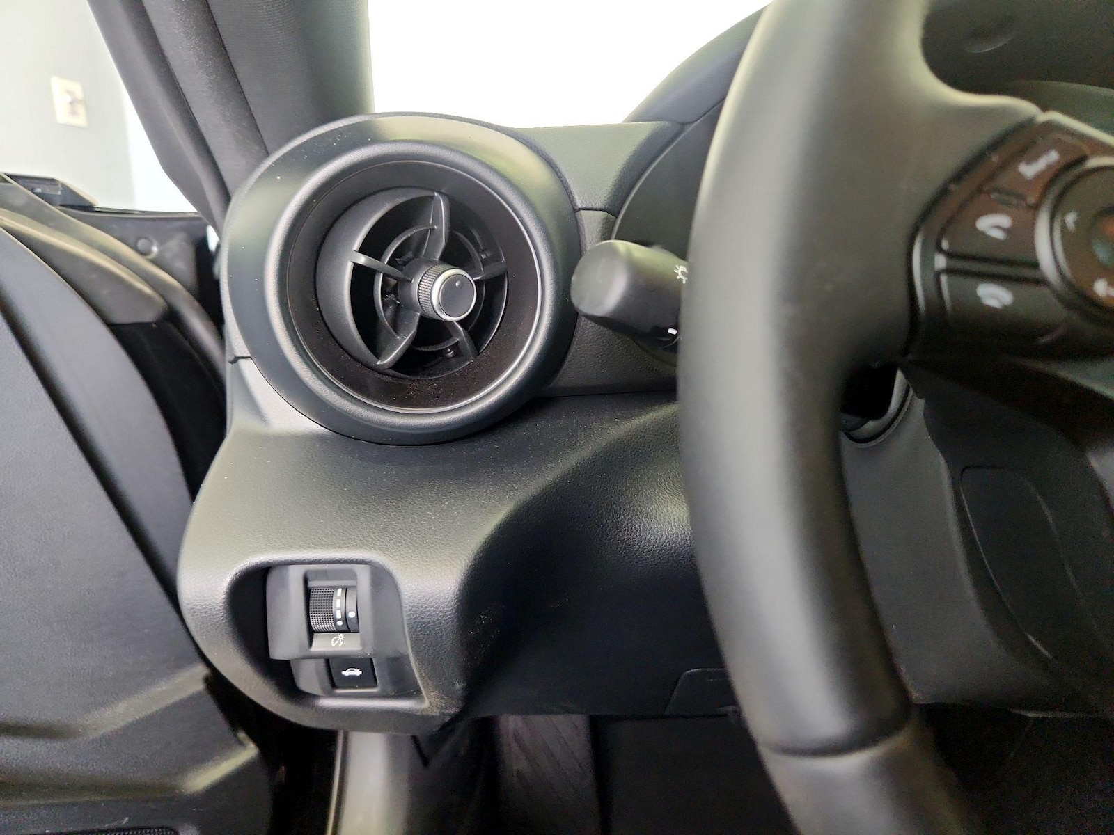 2025 Toyota GR86 Base - Photo 14