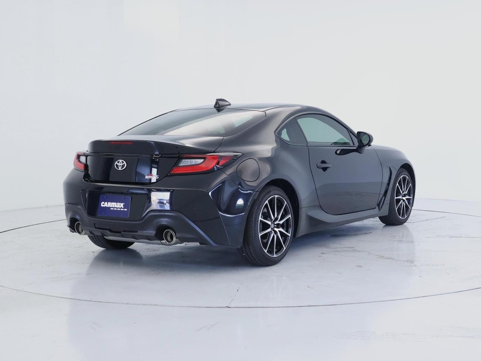 2025 Toyota GR86 Base - Photo 9