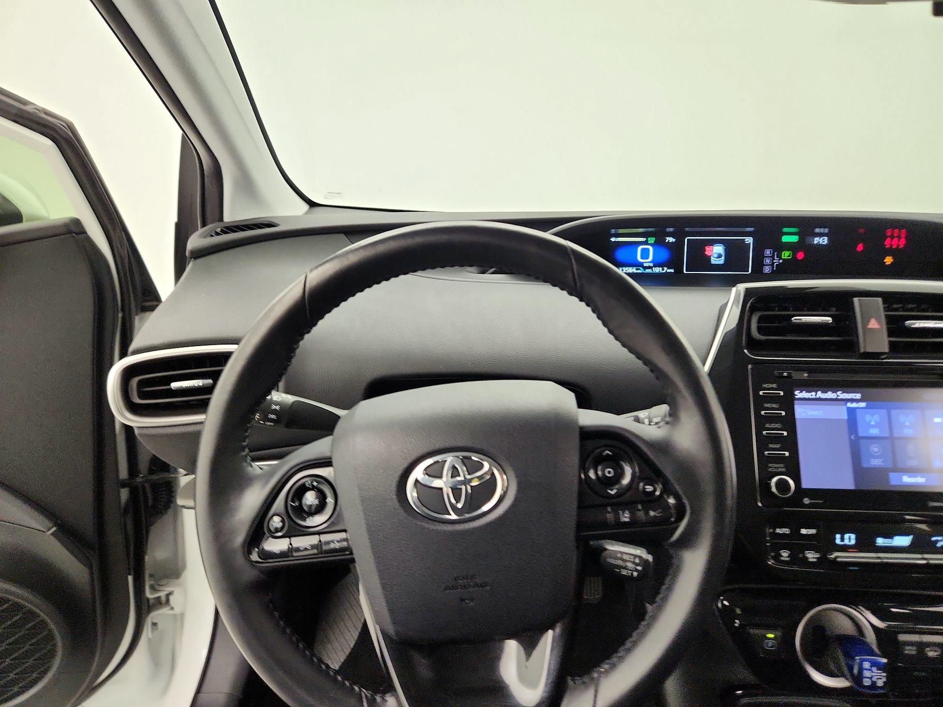Thumbnail: 2022 Toyota Prius Prime - 10