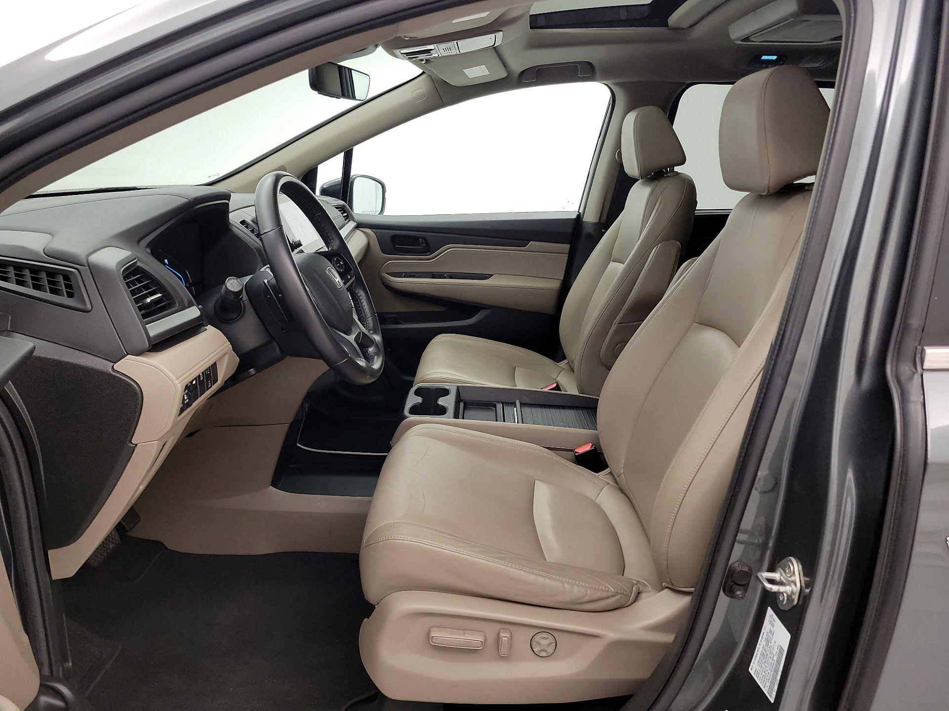 Thumbnail: 2019 Honda Odyssey - 11
