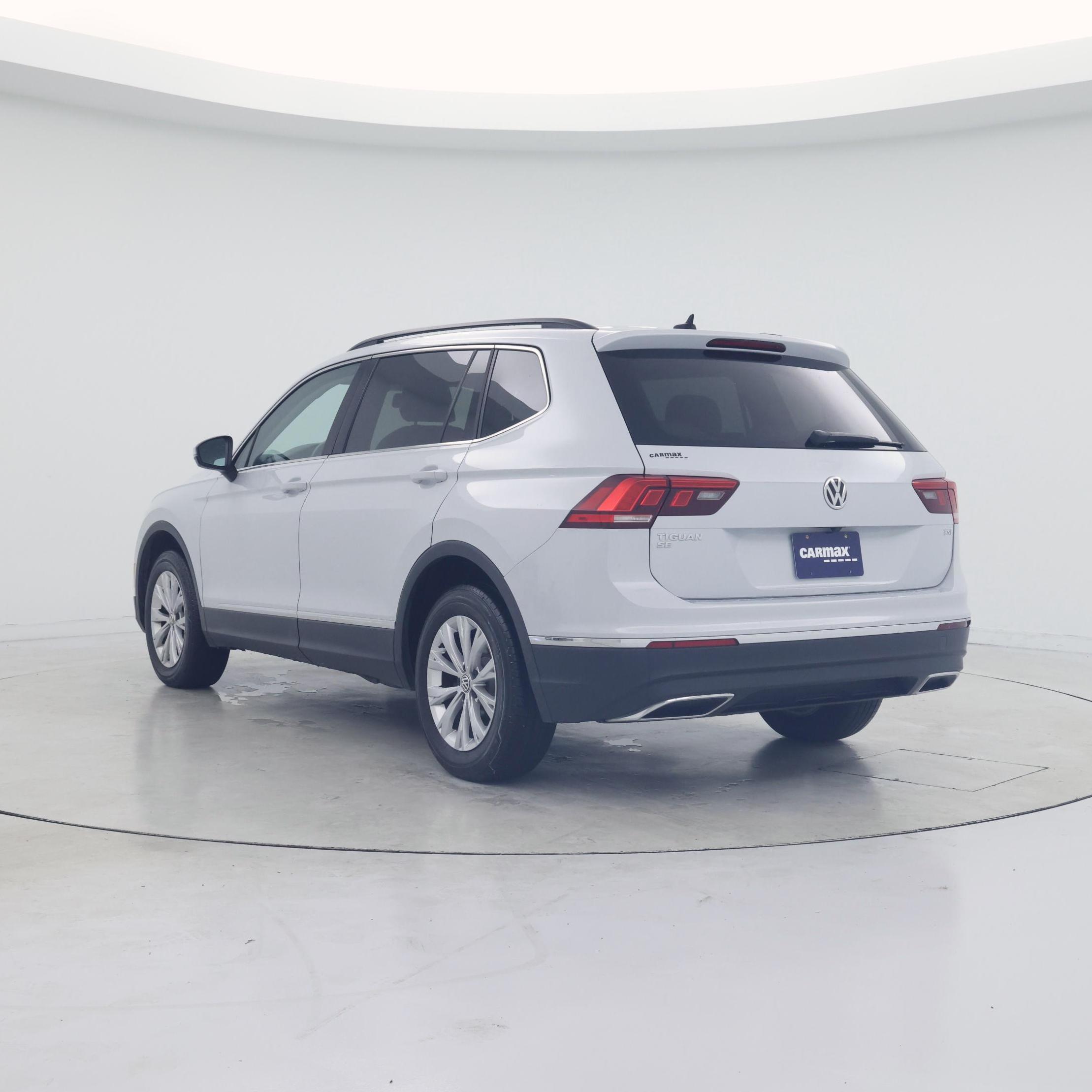 Thumbnail: 2018 Volkswagen Tiguan - 2