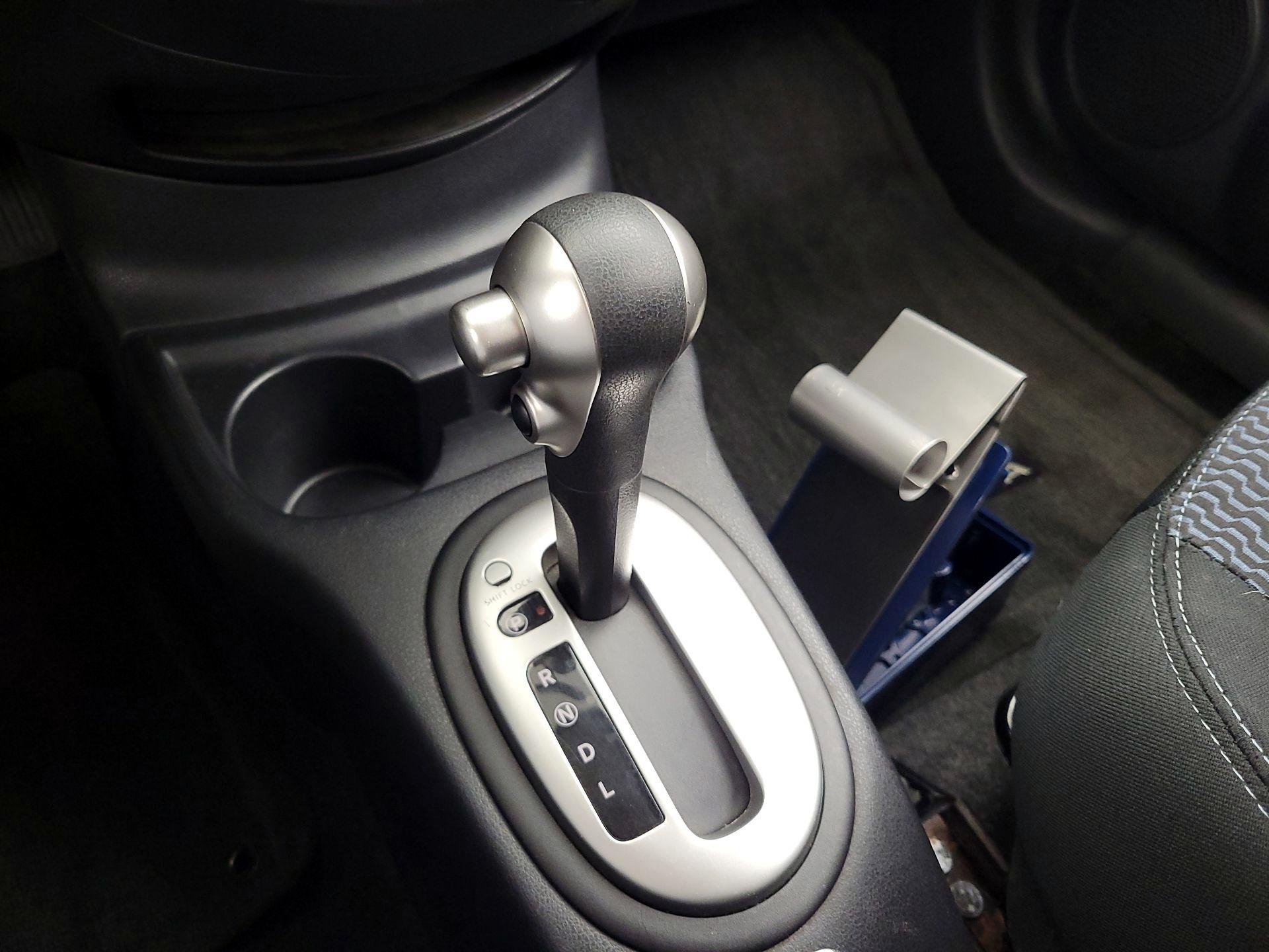 Thumbnail: 2015 Nissan Versa Note - 17