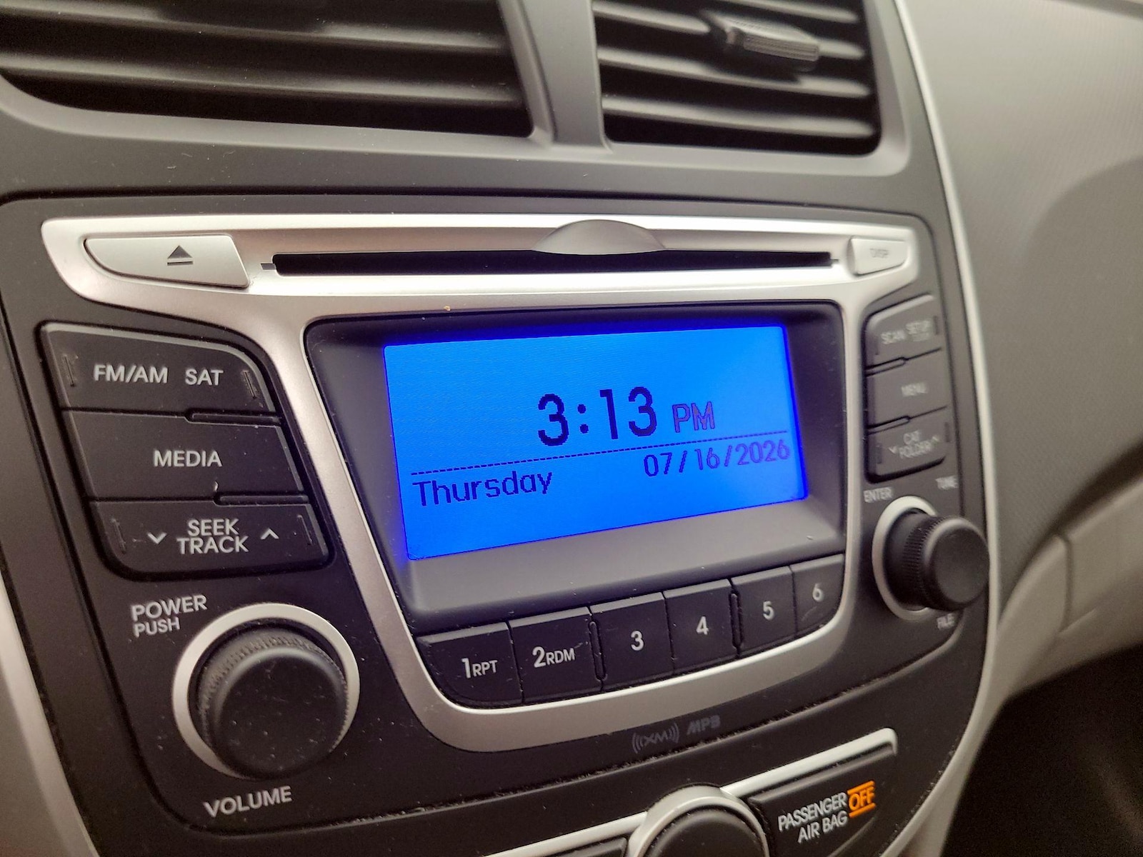 2014 Hyundai Accent GLS - Photo 15