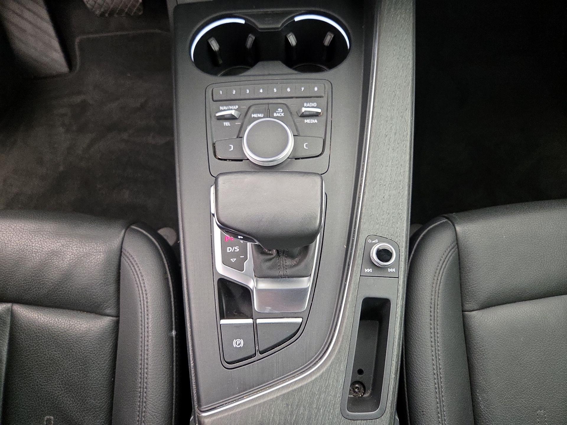 Thumbnail: 2019 Audi A4 - 18