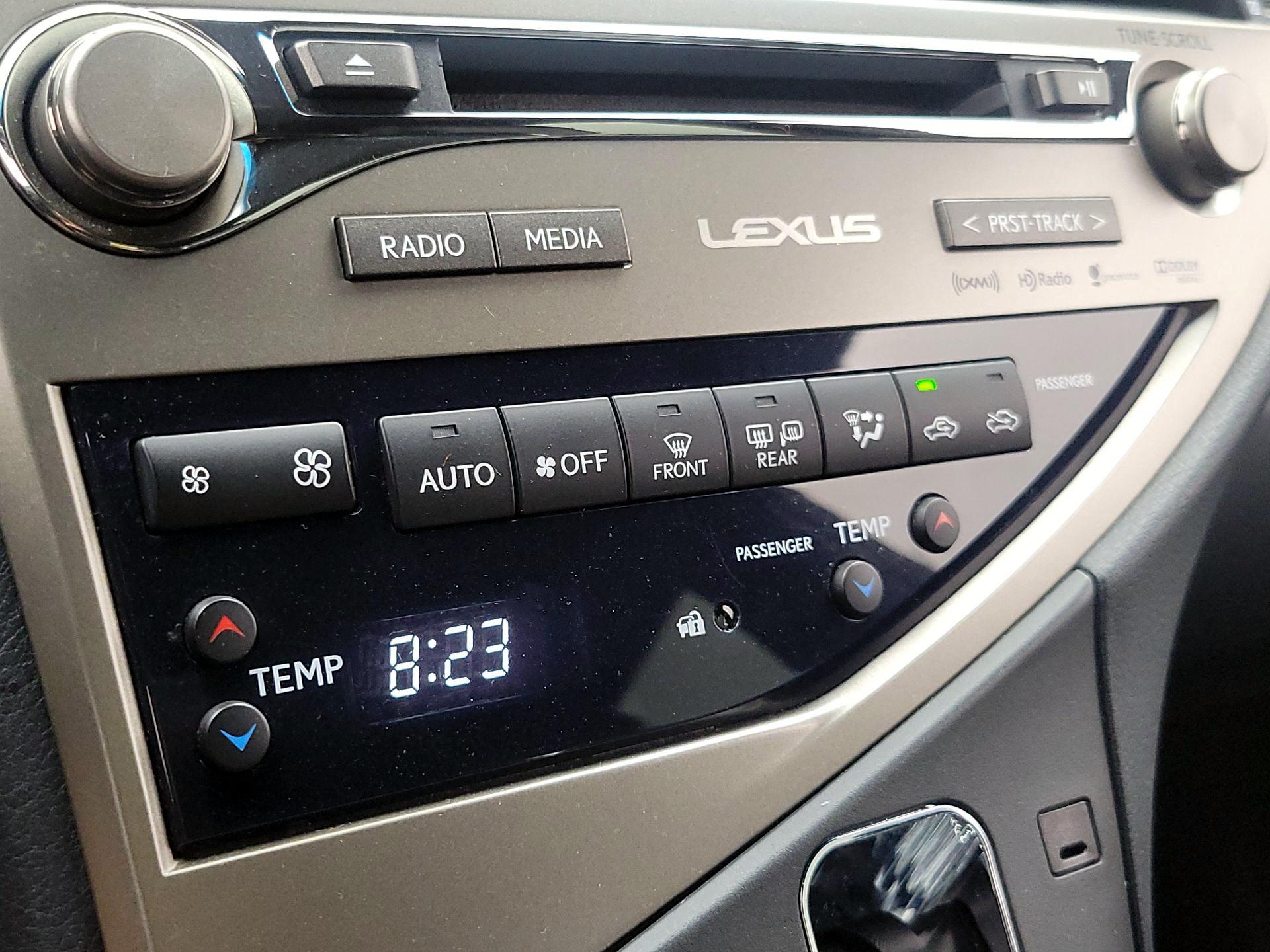 Thumbnail: 2015 Lexus RX - 17