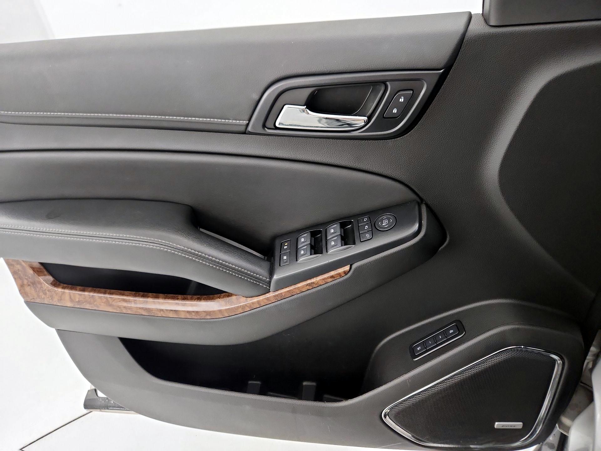 Thumbnail: 2020 Chevrolet Suburban - 12