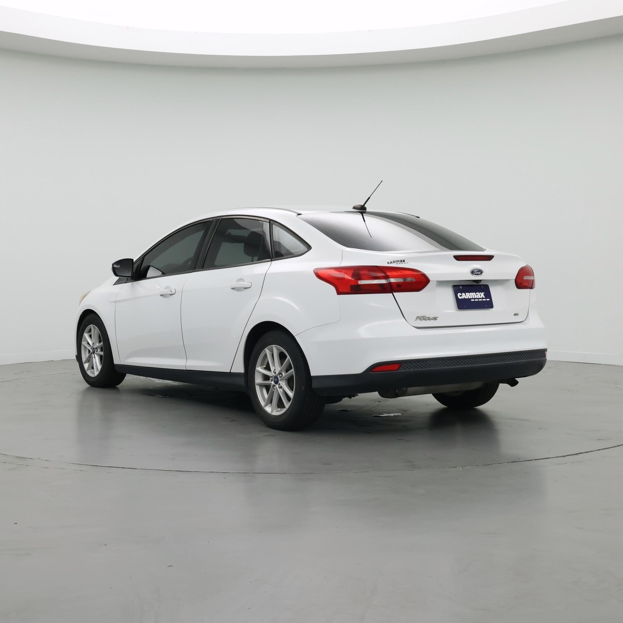 Thumbnail: 2017 Ford Focus - 2