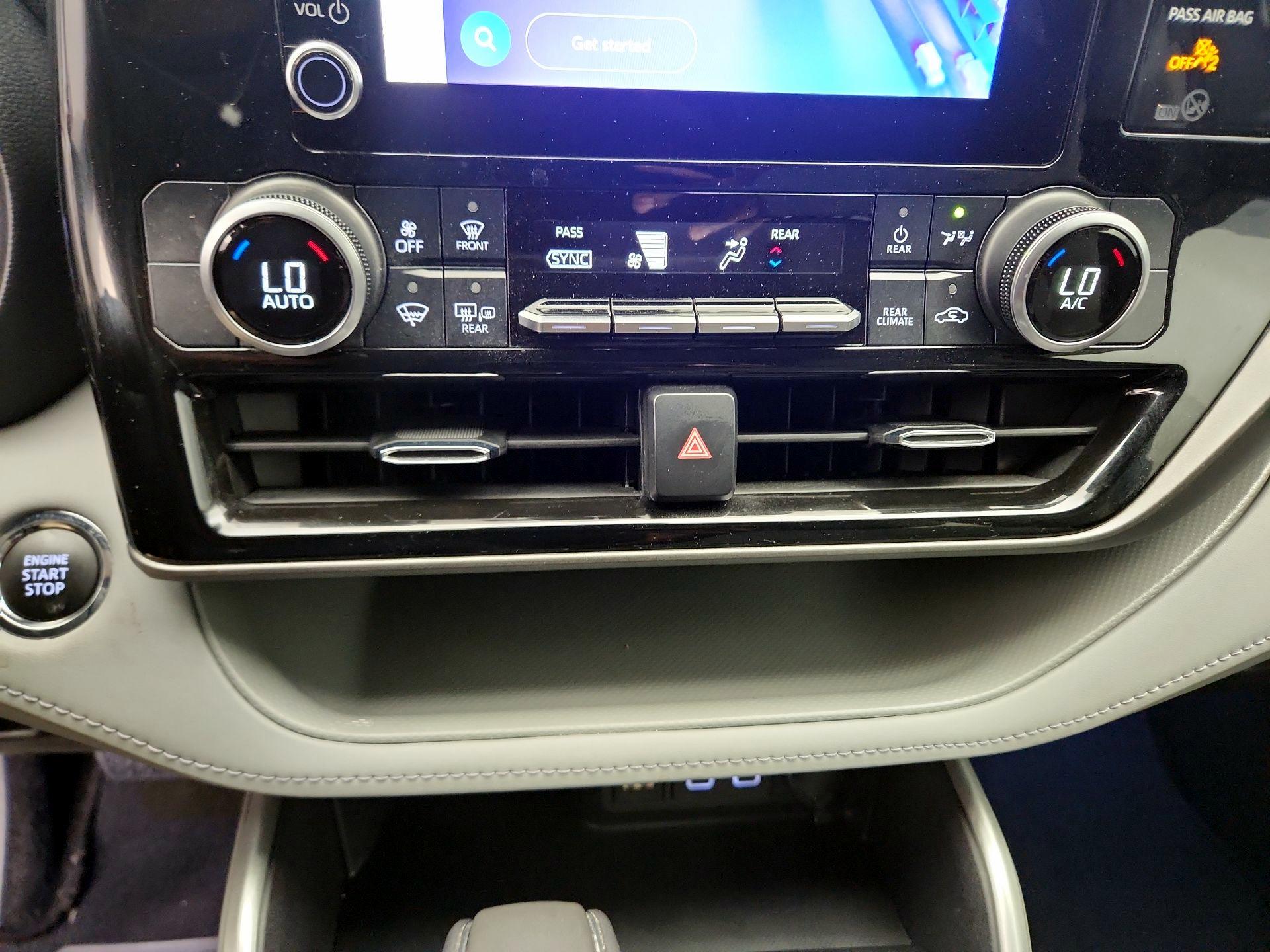 Thumbnail: 2023 Toyota Highlander - 16