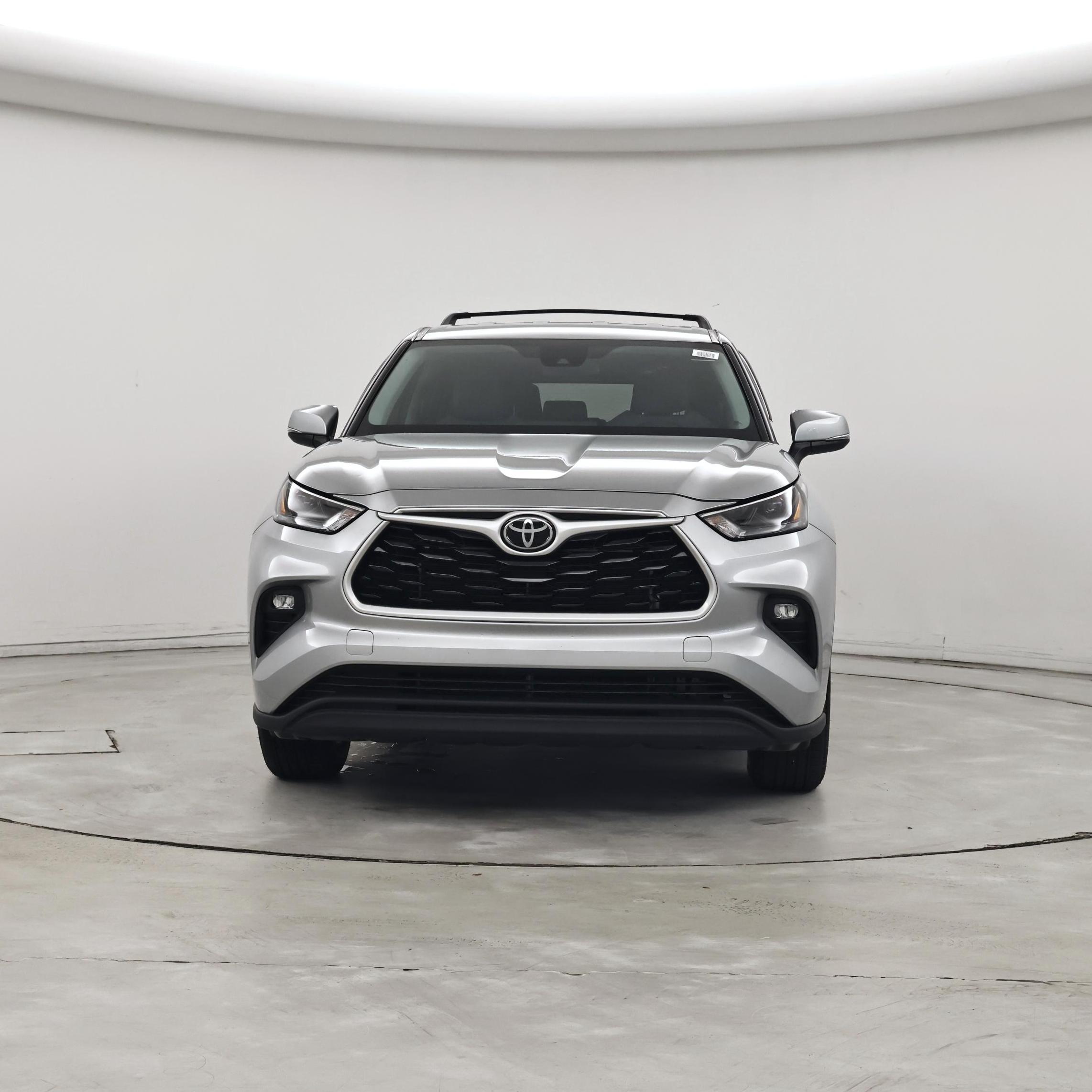 Thumbnail: 2023 Toyota Highlander - 5
