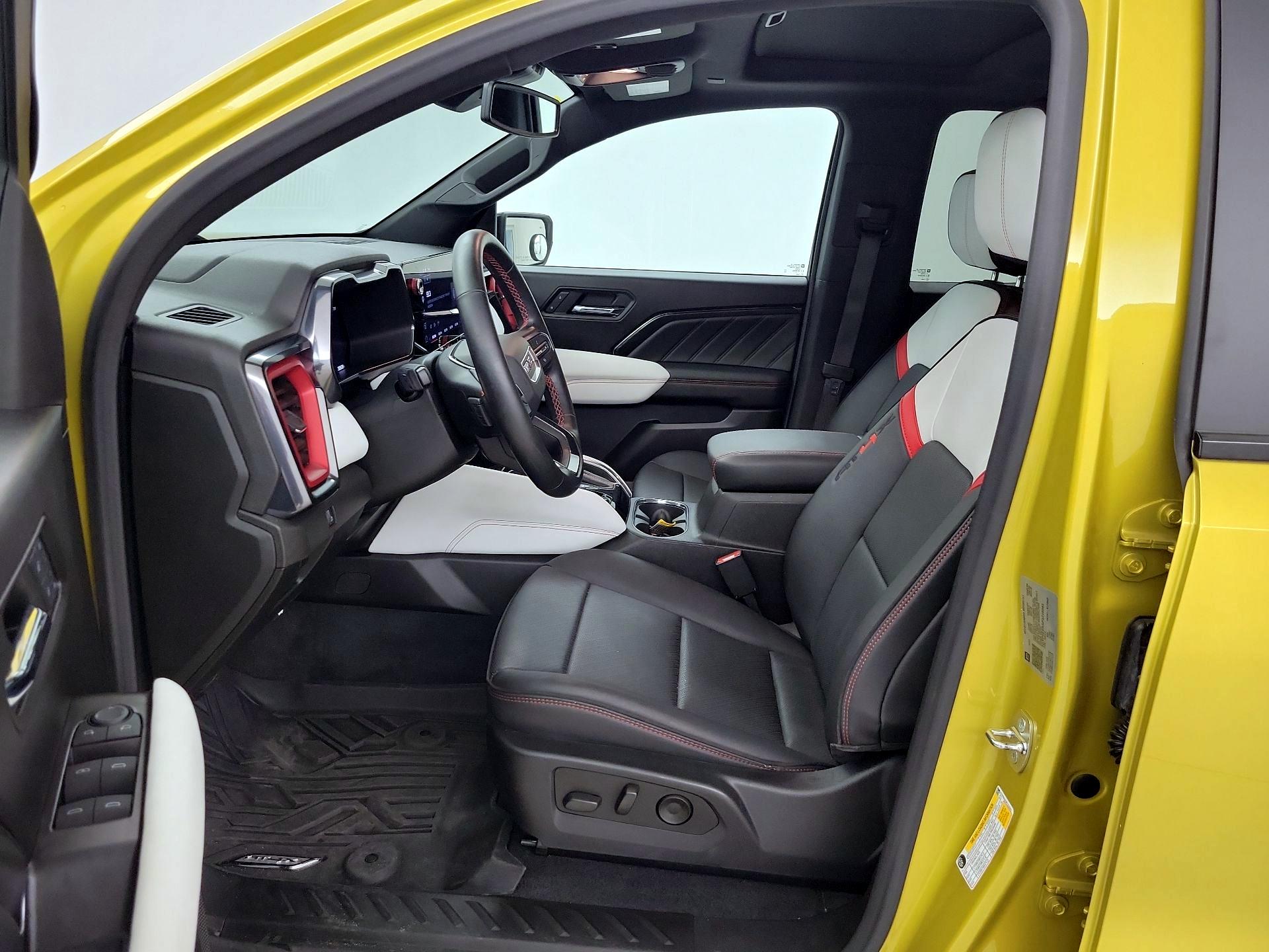 Thumbnail: 2023 GMC Canyon - 11
