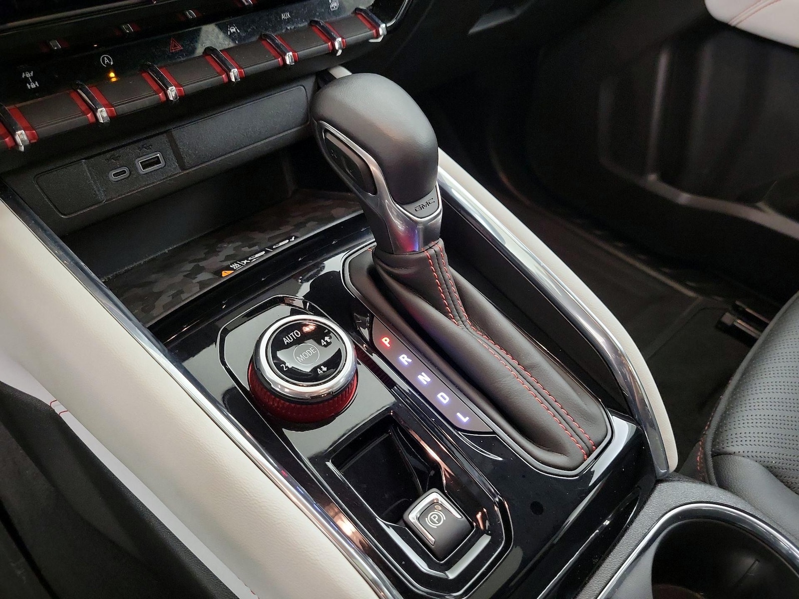 2023 GMC Canyon AT4X - Photo 18