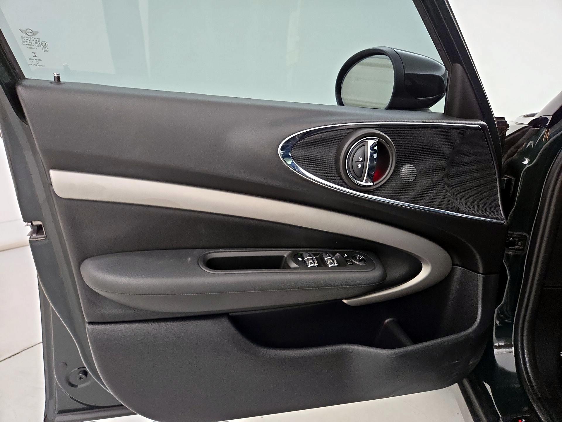 Thumbnail: 2022 MINI Cooper Clubman - 12