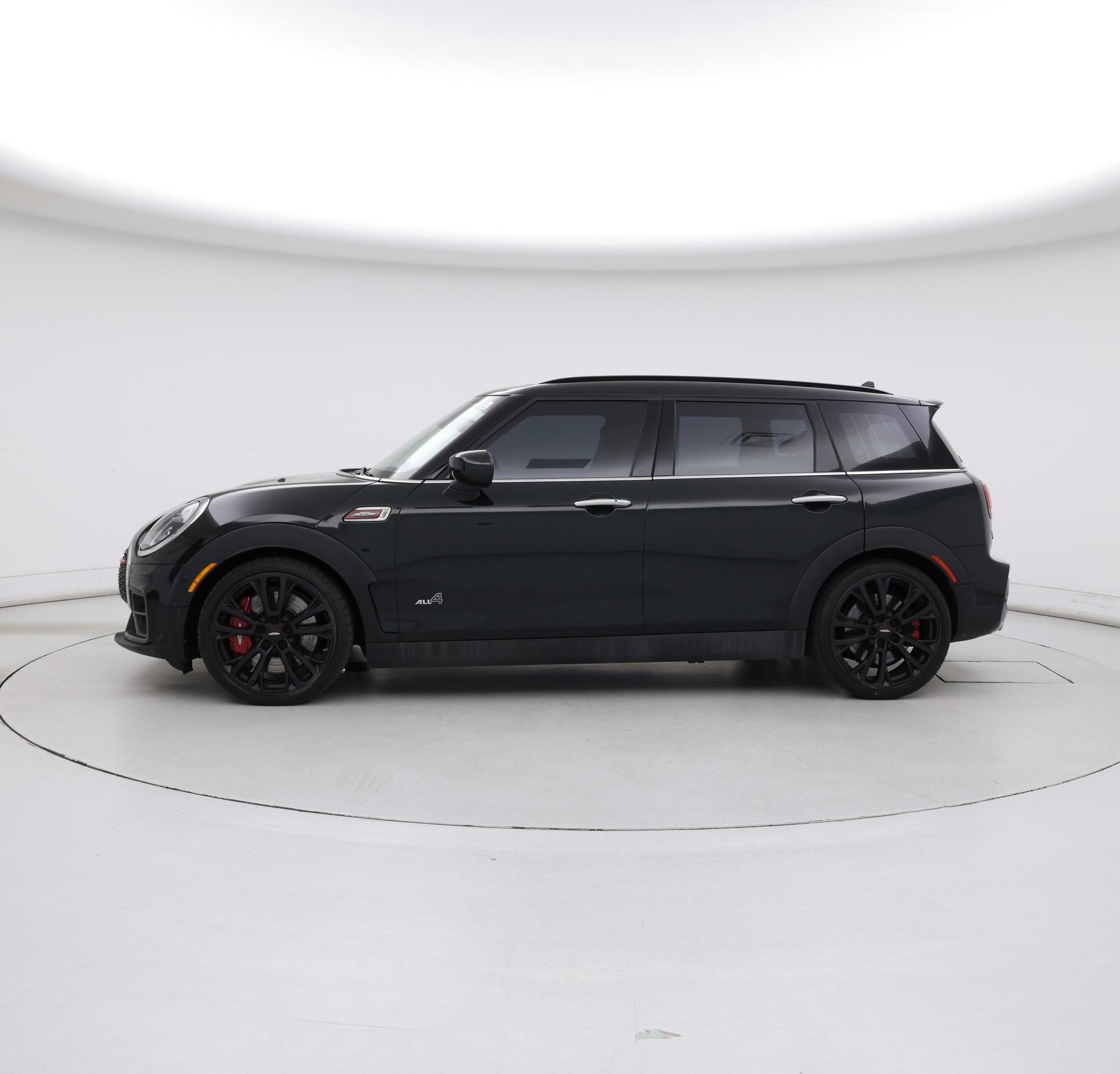 Thumbnail: 2022 MINI Cooper Clubman - 3