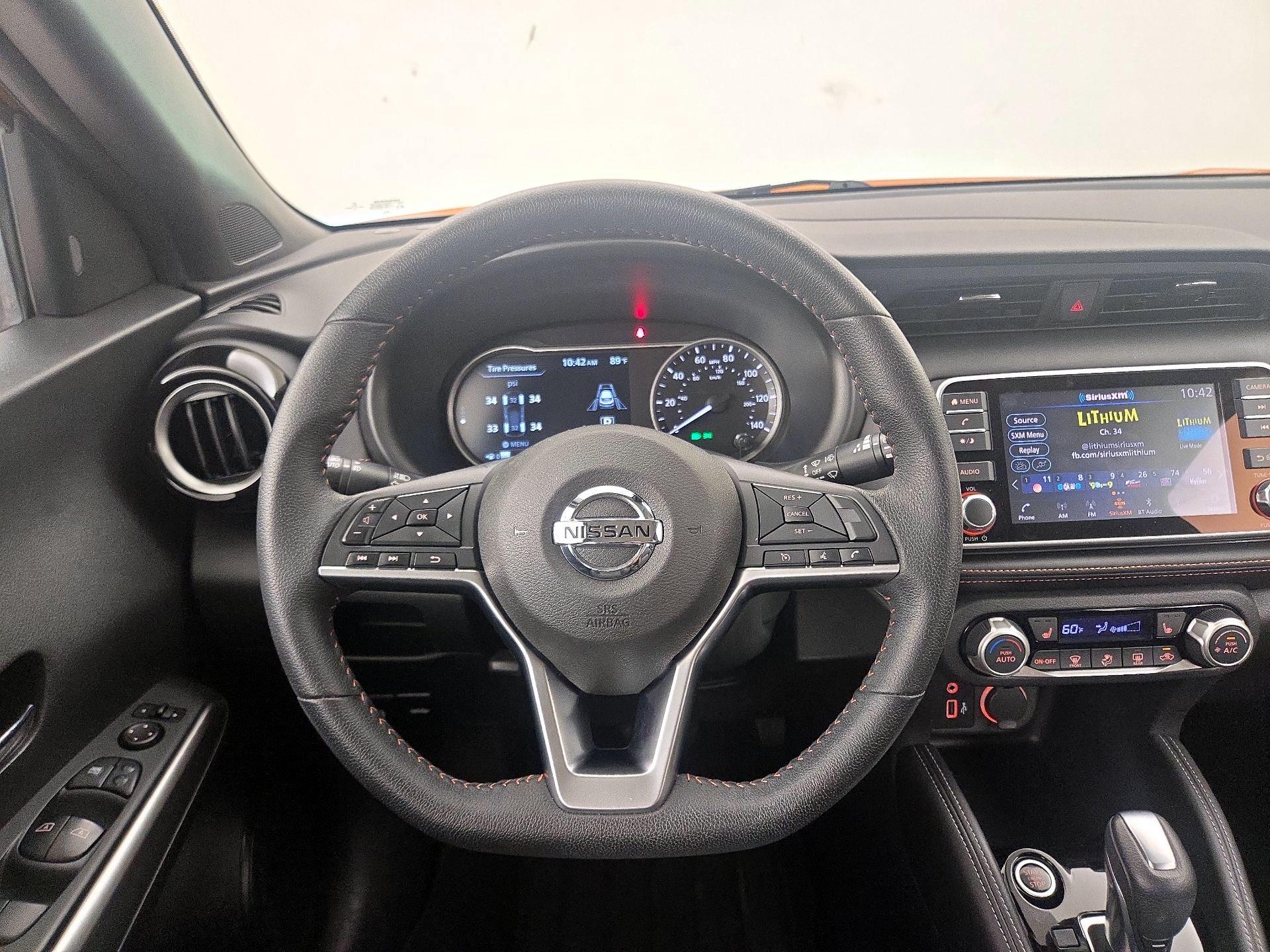 Thumbnail: 2020 Nissan Kicks - 10