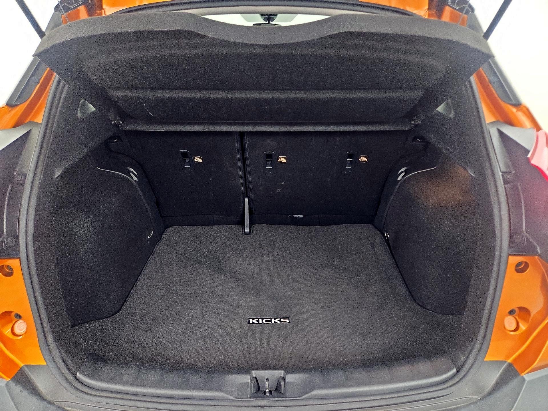 Thumbnail: 2020 Nissan Kicks - 19