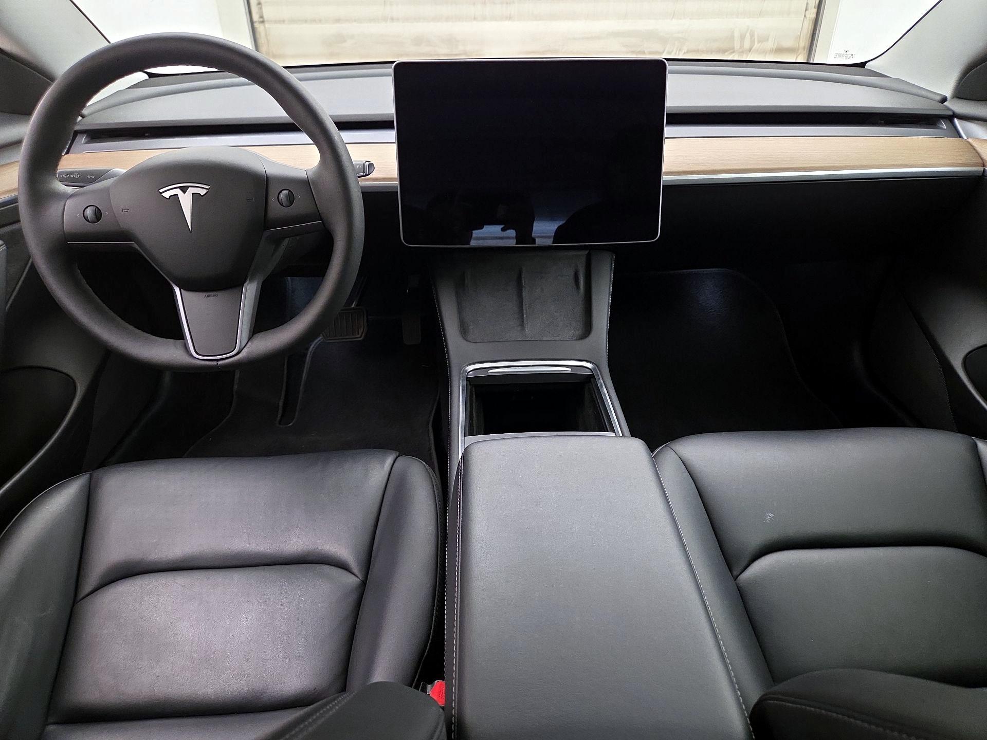 Thumbnail: 2021 Tesla Model 3 - 9
