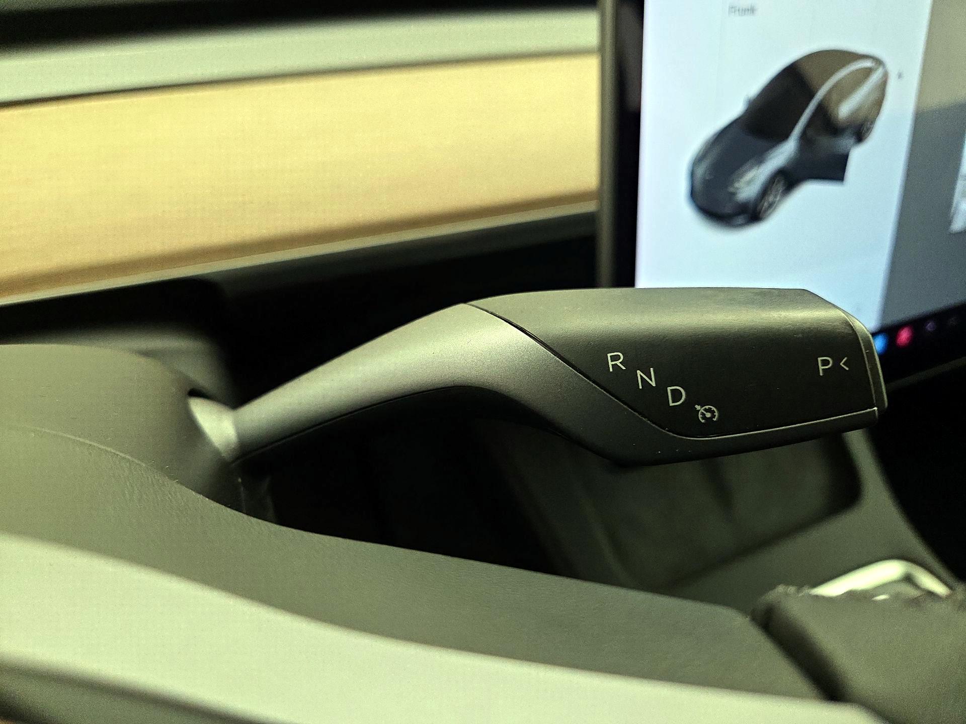 Thumbnail: 2021 Tesla Model 3 - 17