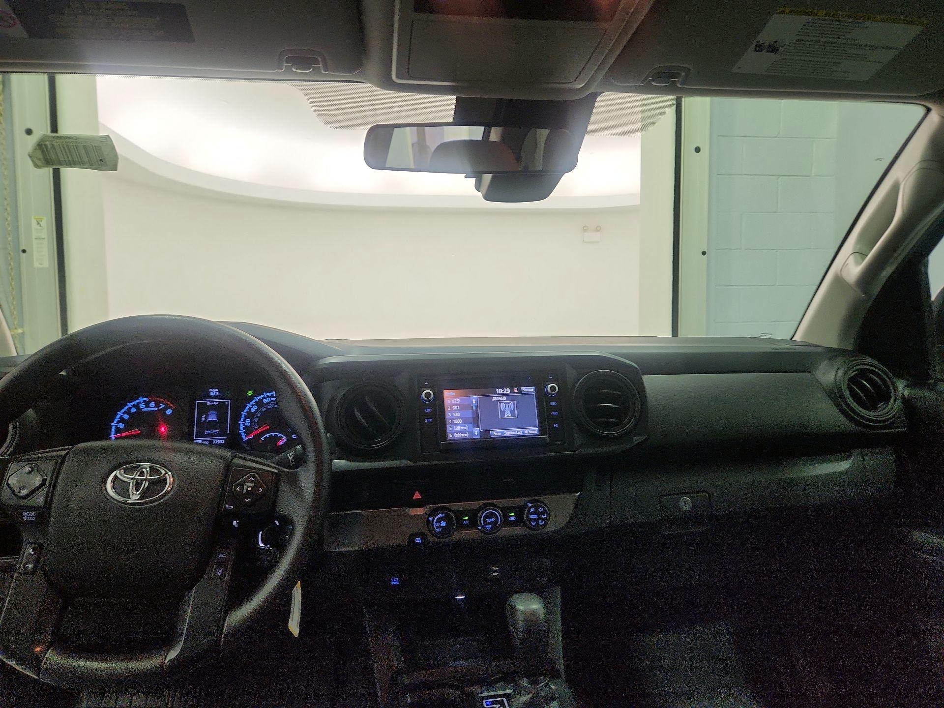 Thumbnail: 2019 Toyota Tacoma - 9