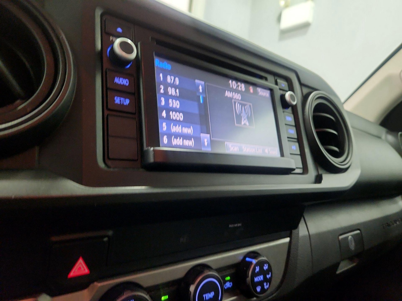 2019 Toyota Tacoma SR - Photo 16