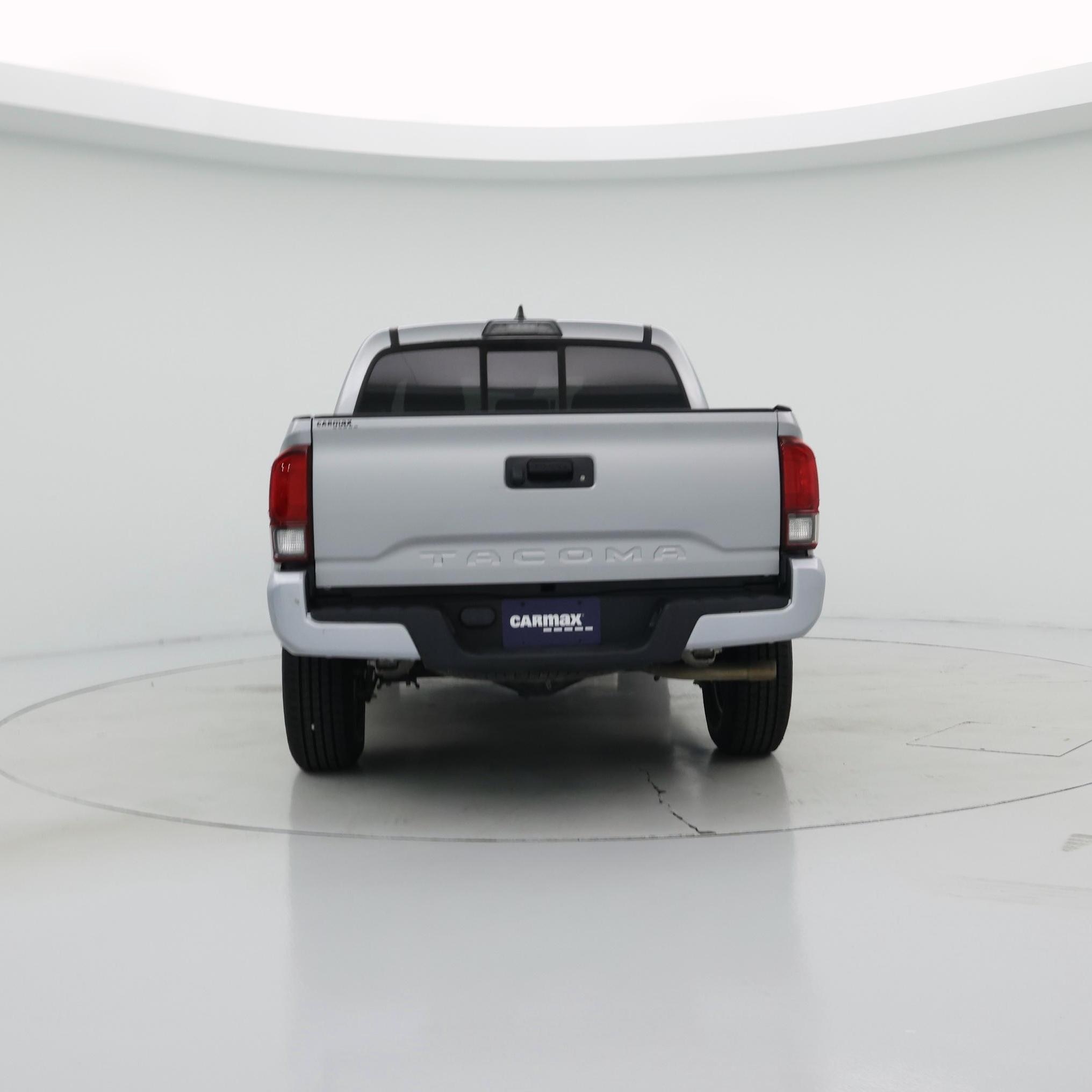 Thumbnail: 2019 Toyota Tacoma - 6