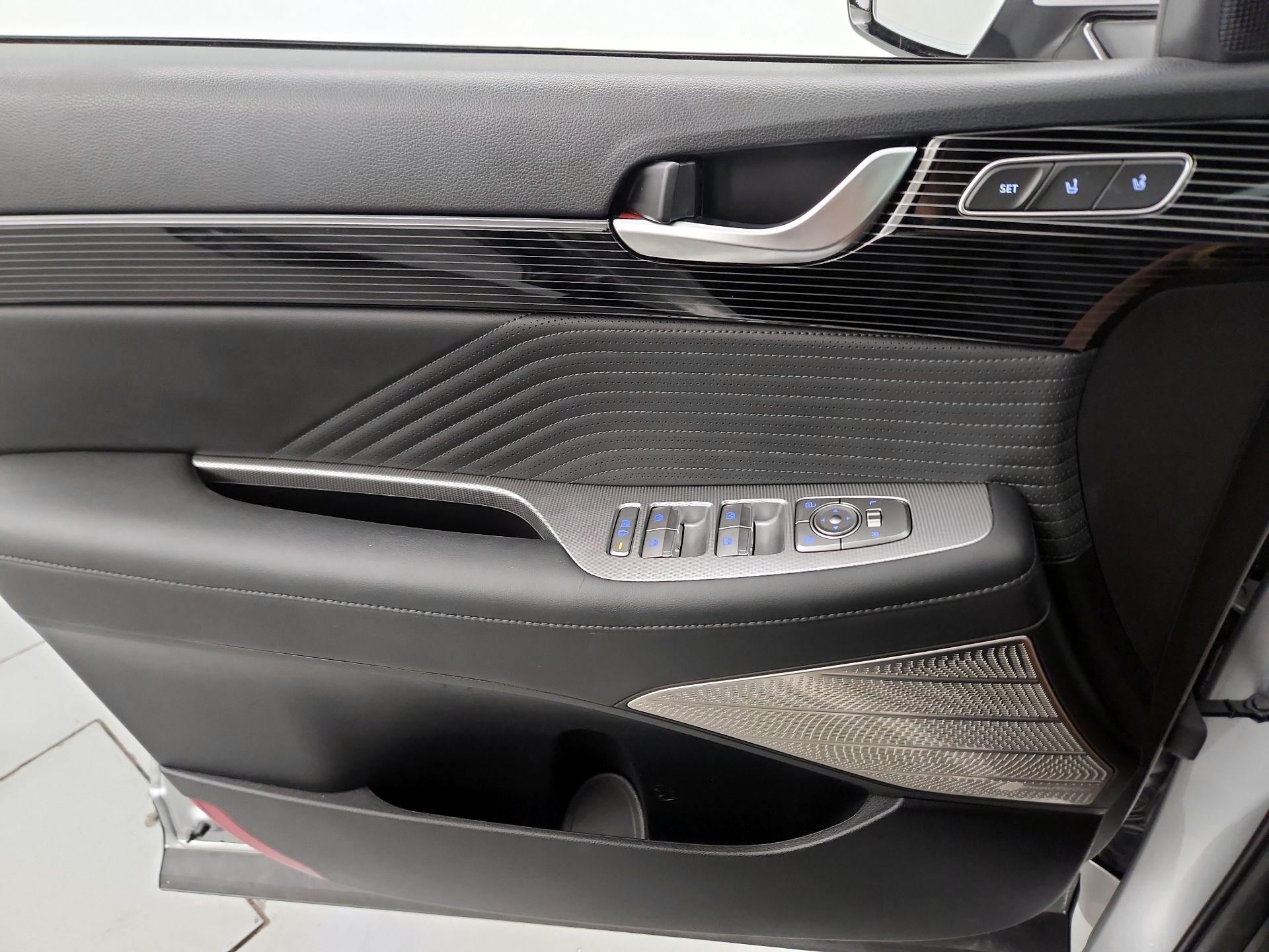 Thumbnail: 2023 Hyundai Palisade - 12