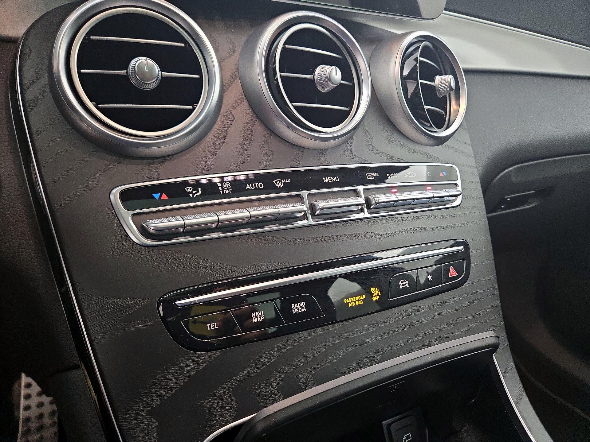 Thumbnail: 2021 Mercedes-Benz GLC - 16