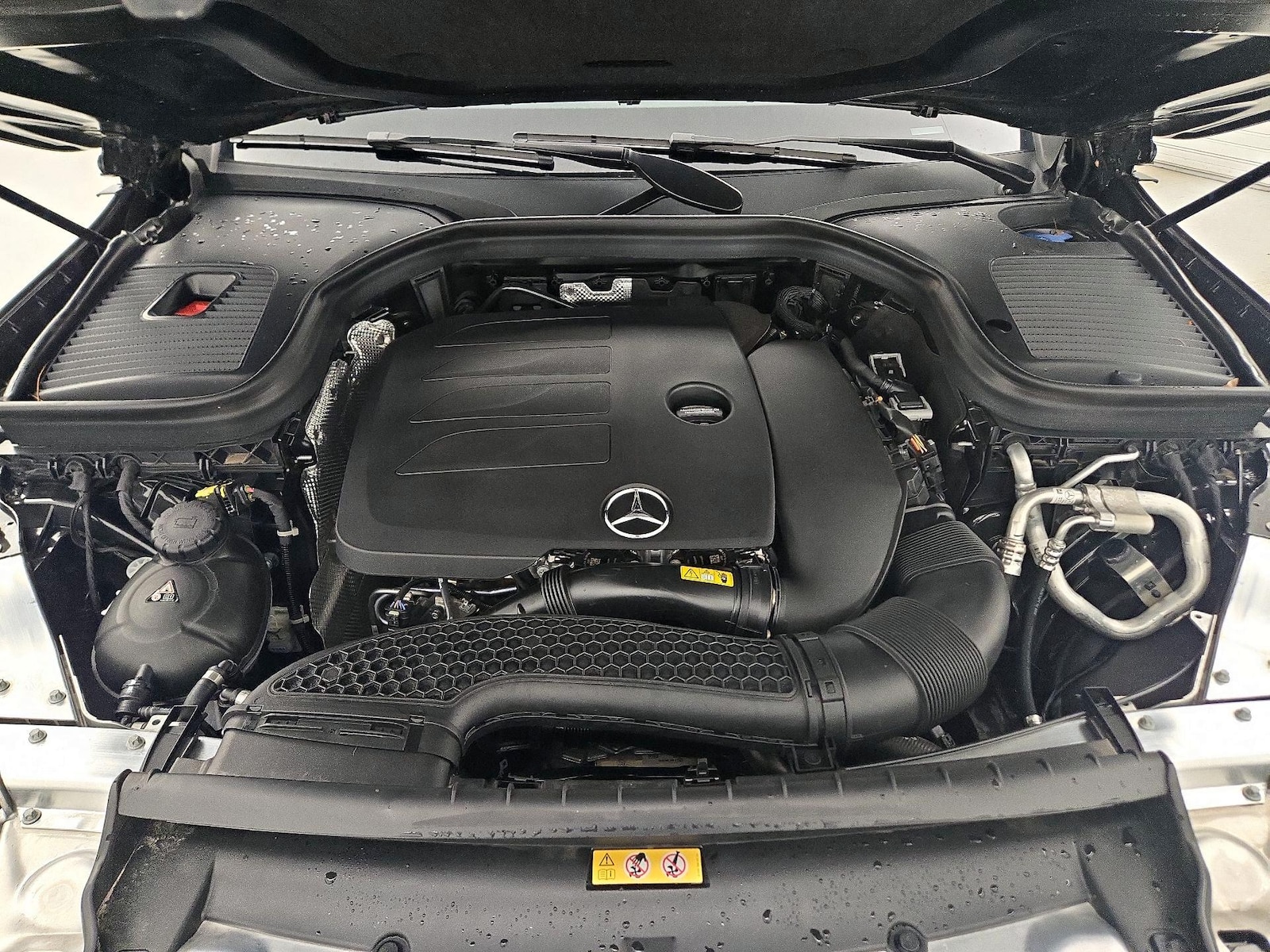 2021 Mercedes-Benz GLC GLC300 - Photo 23