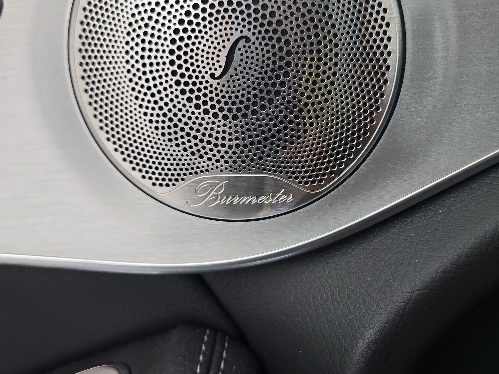 2021 Mercedes-Benz GLC GLC300 - Photo 24