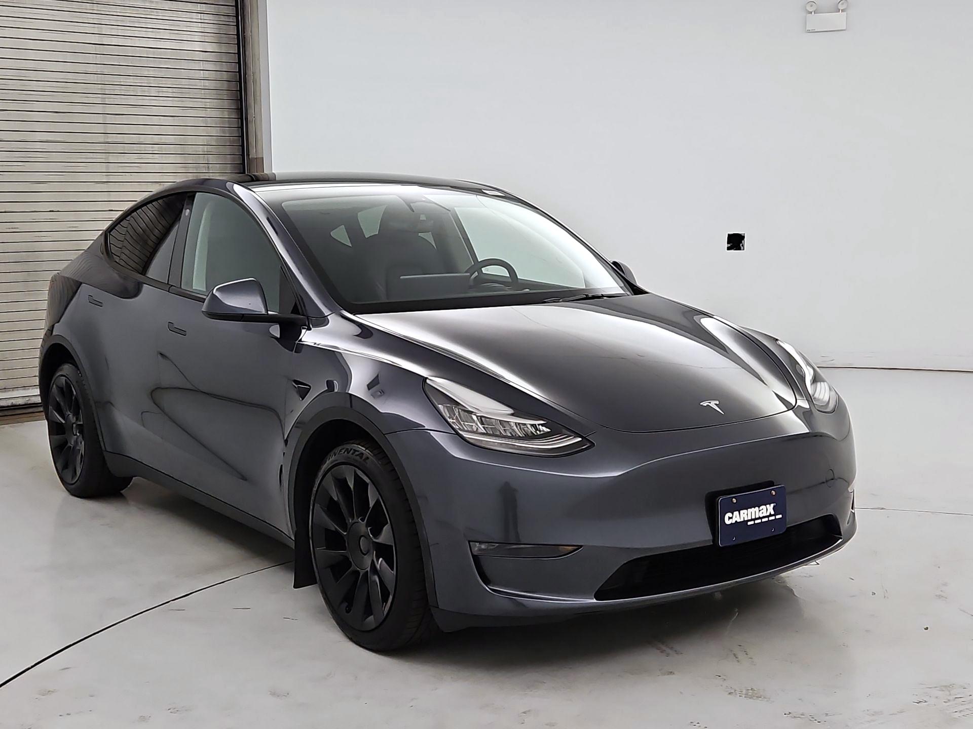 Thumbnail: 2023 Tesla Model Y - 1