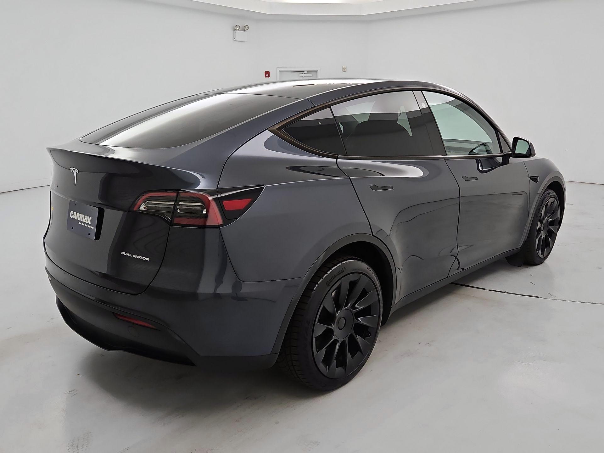 Thumbnail: 2023 Tesla Model Y - 5