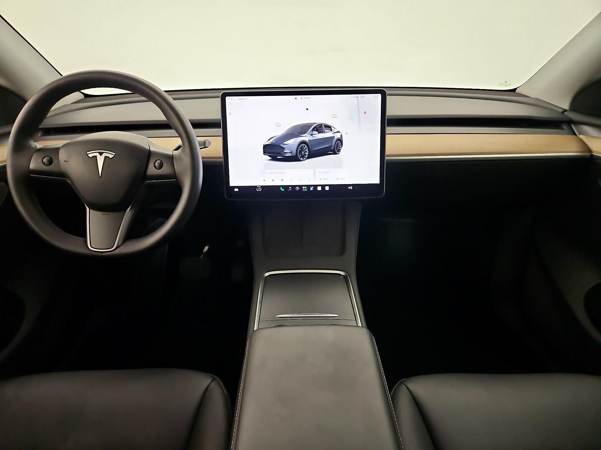 Thumbnail: 2023 Tesla Model Y - 8