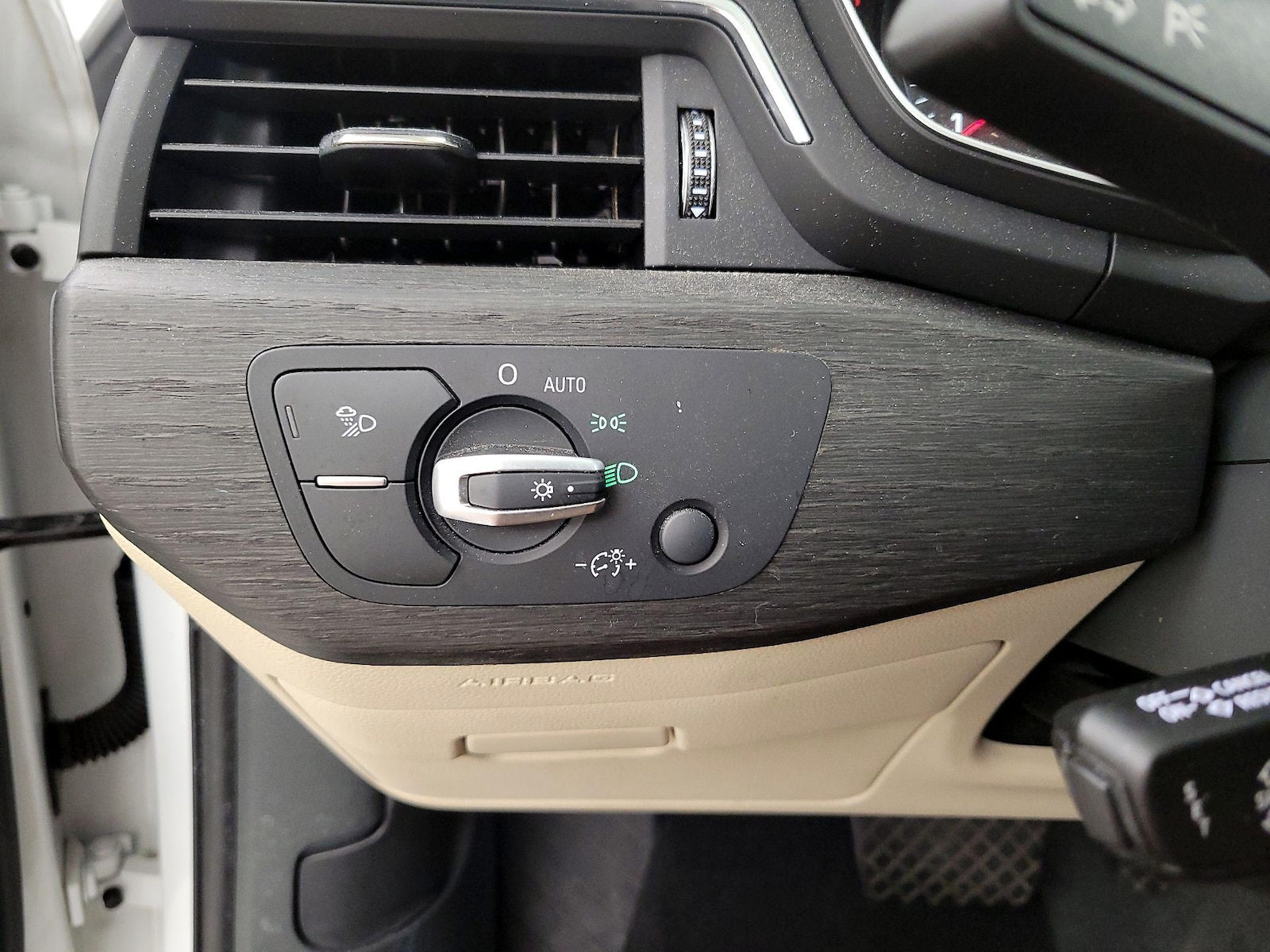 2019 Audi A4 Premium - Photo 14