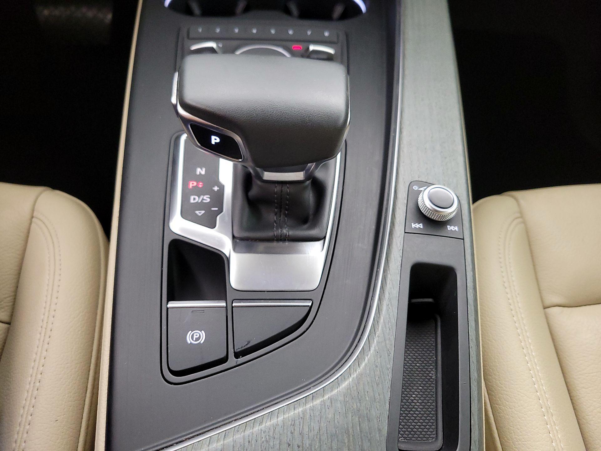 Thumbnail: 2019 Audi A4 - 17