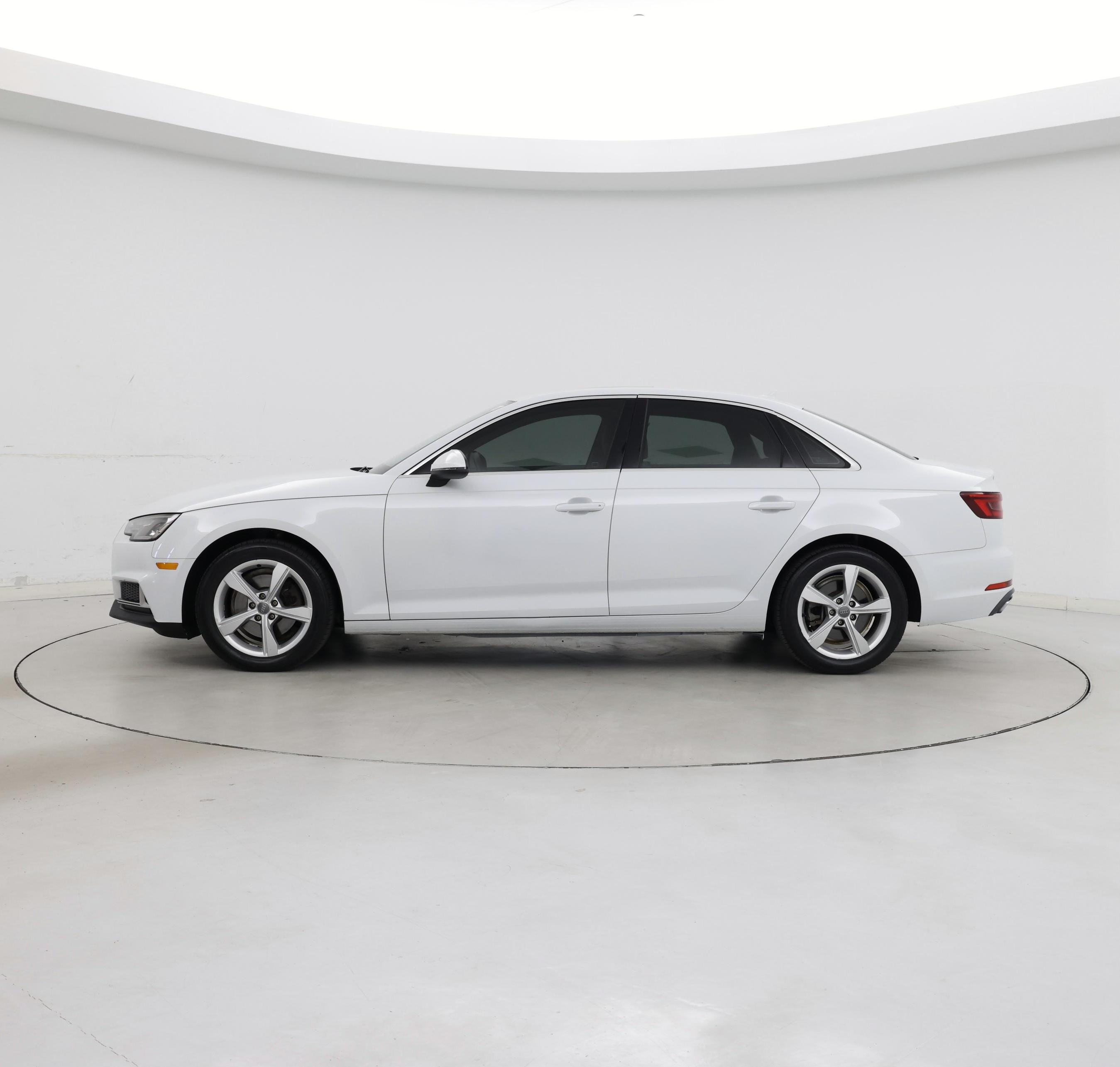 Thumbnail: 2019 Audi A4 - 3