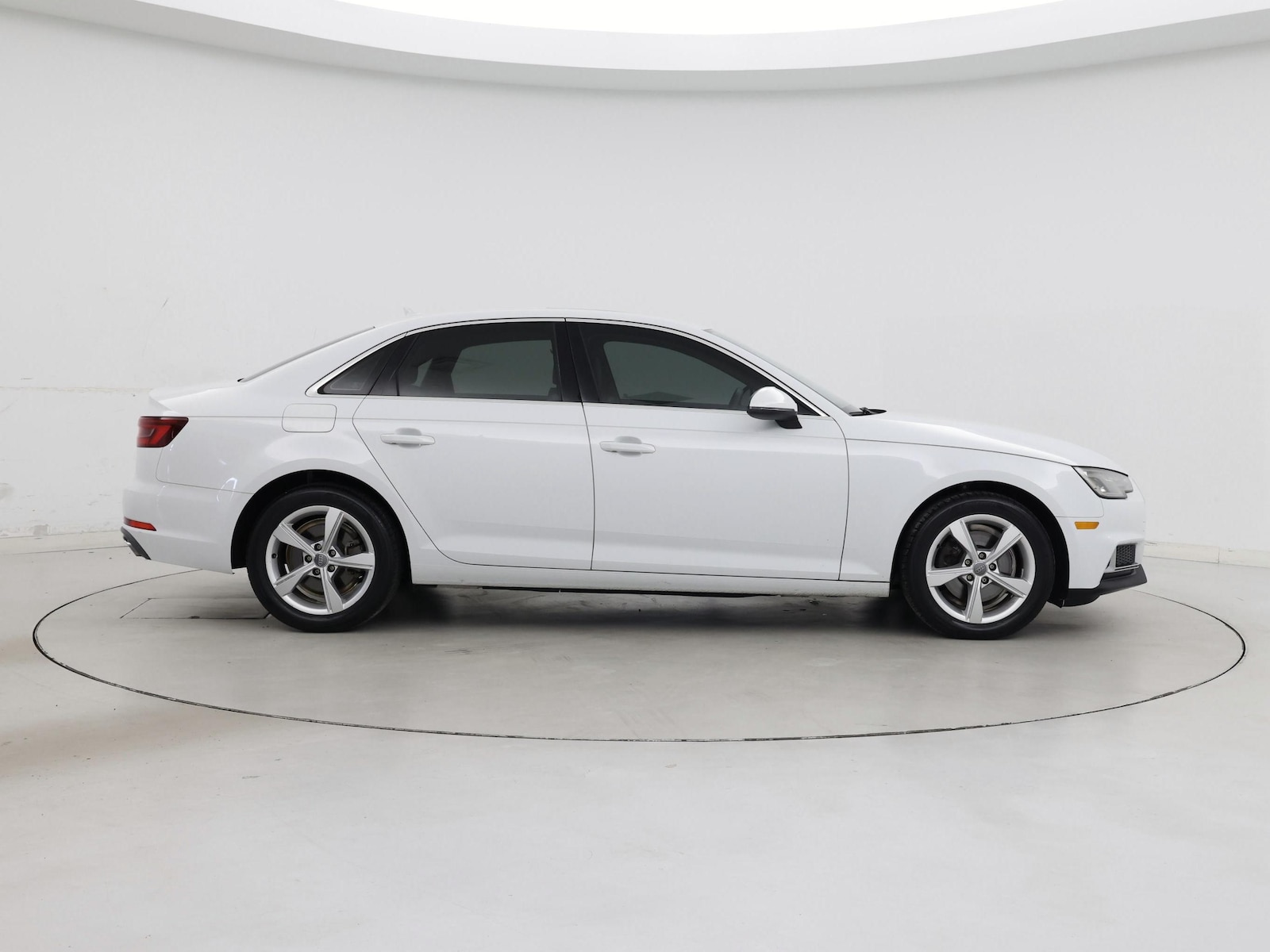 2019 Audi A4 Premium - Photo 8
