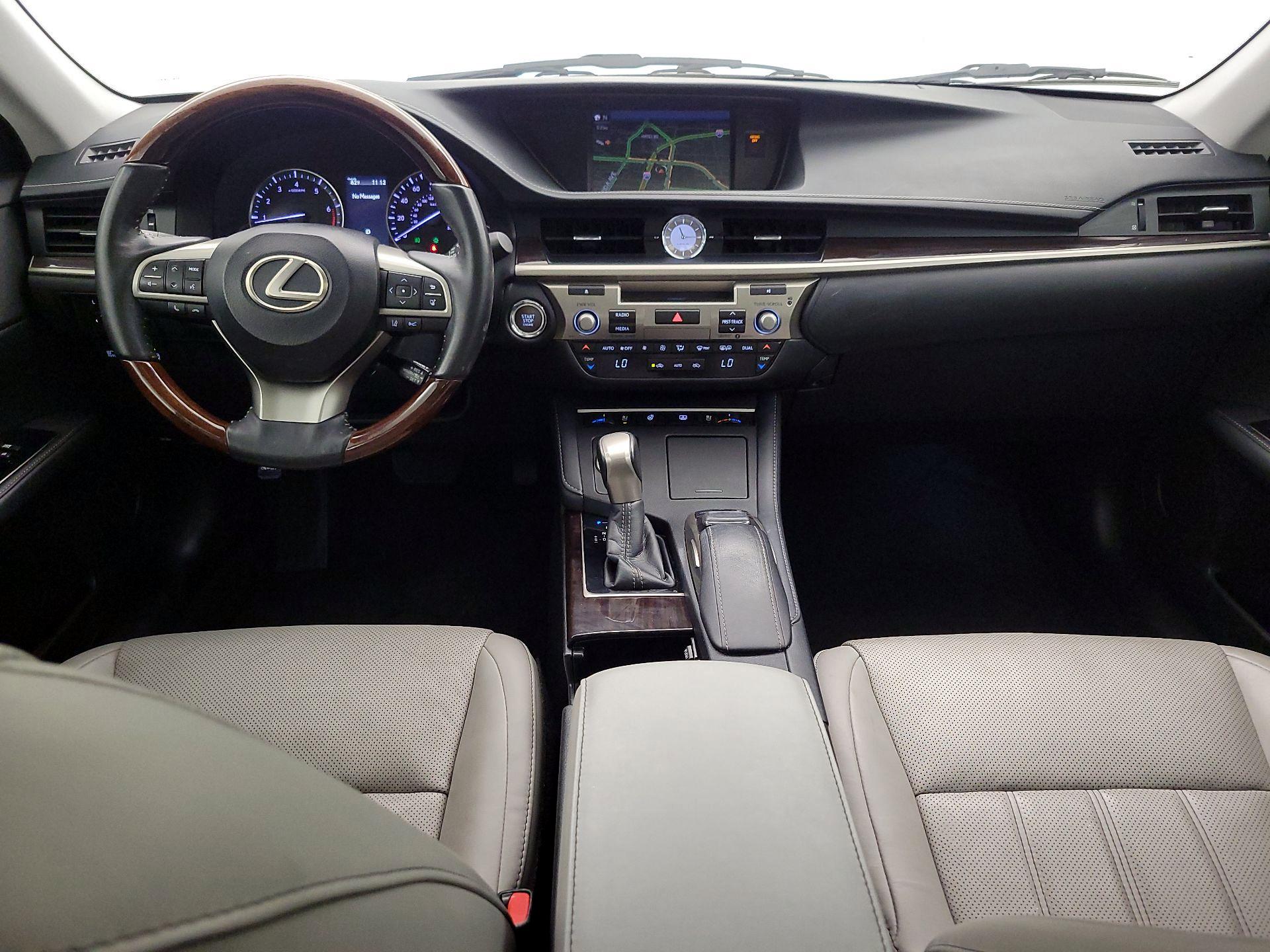 Thumbnail: 2018 Lexus ES - 9