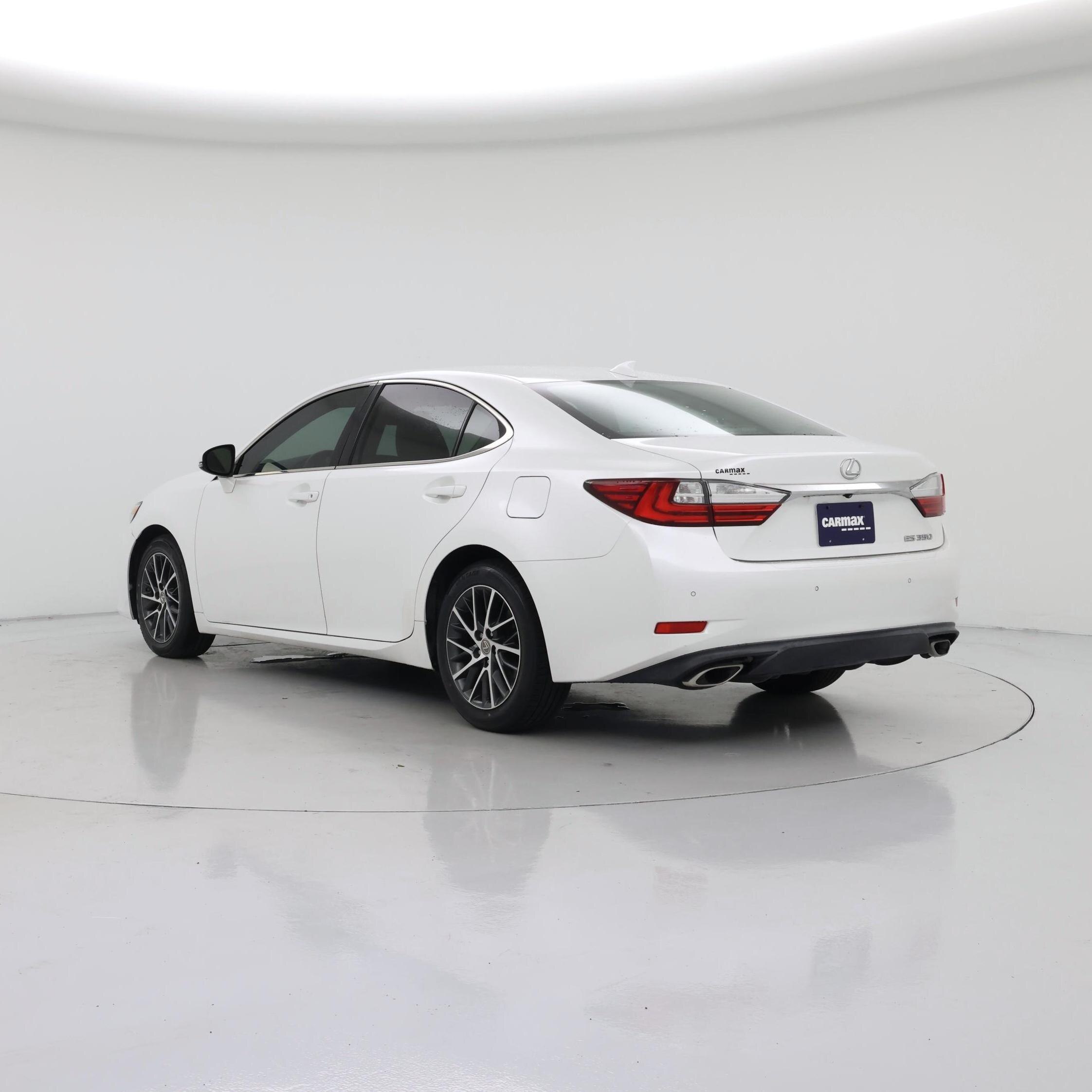 Thumbnail: 2018 Lexus ES - 2