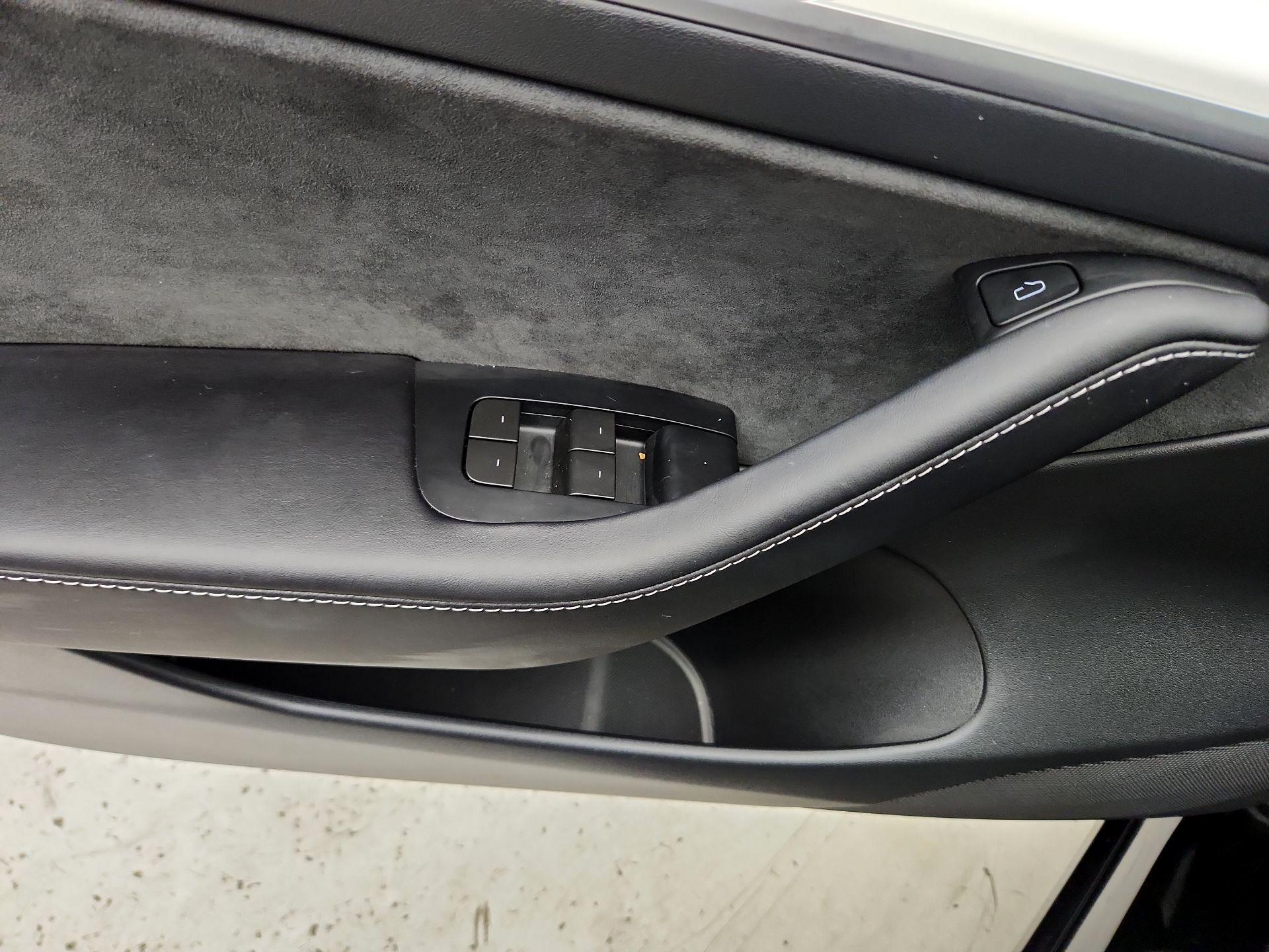 Thumbnail: 2023 Tesla Model 3 - 12