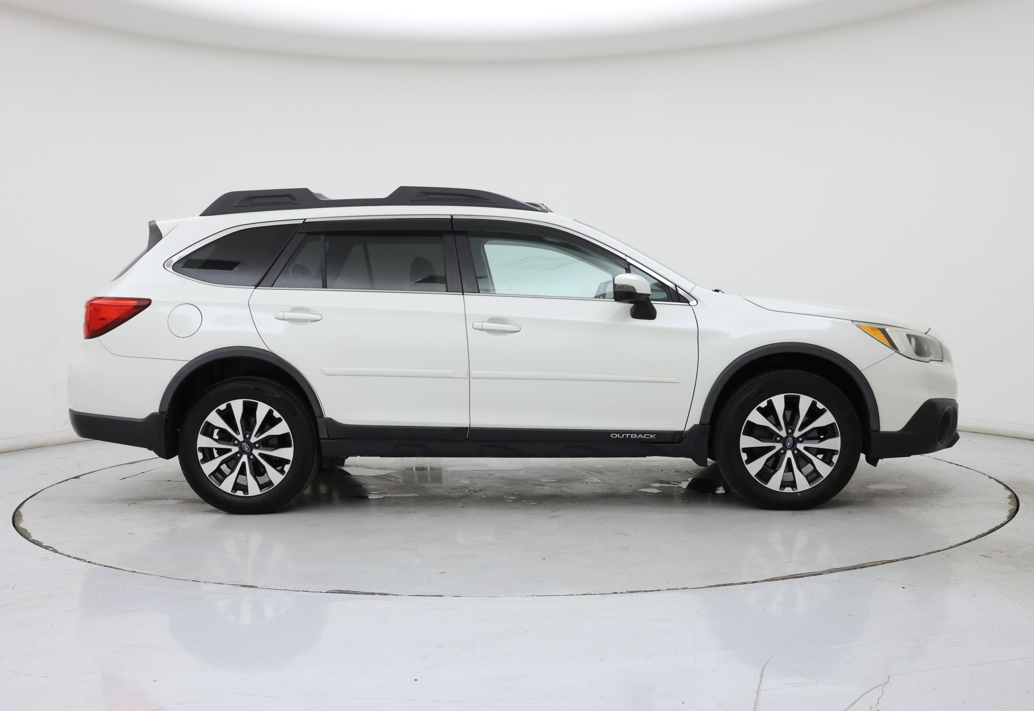 Thumbnail: 2015 Subaru Outback - 7