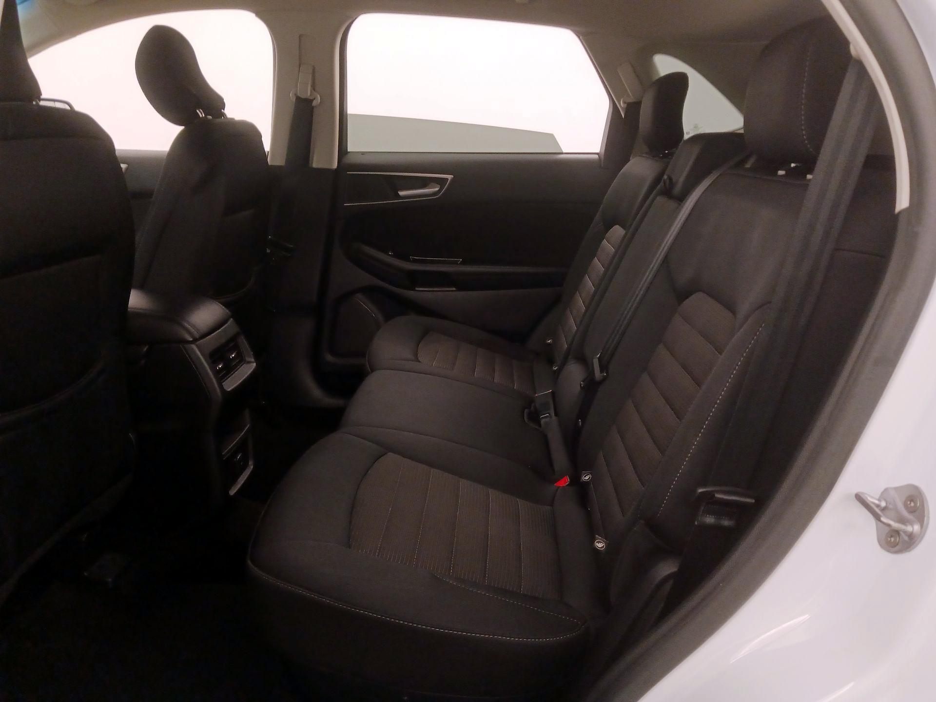Thumbnail: 2018 Ford Edge - 19