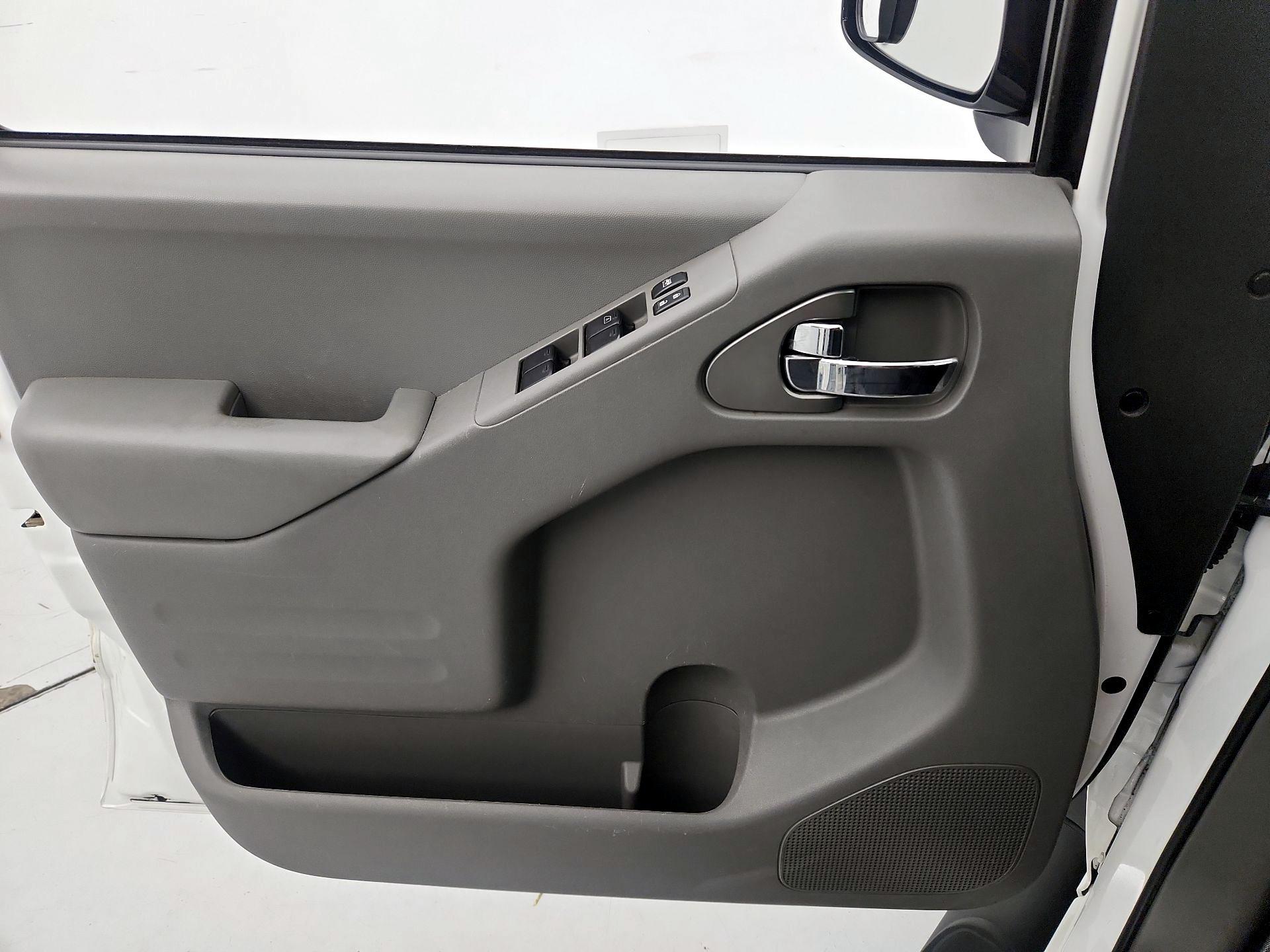 Thumbnail: 2020 Nissan Frontier - 12