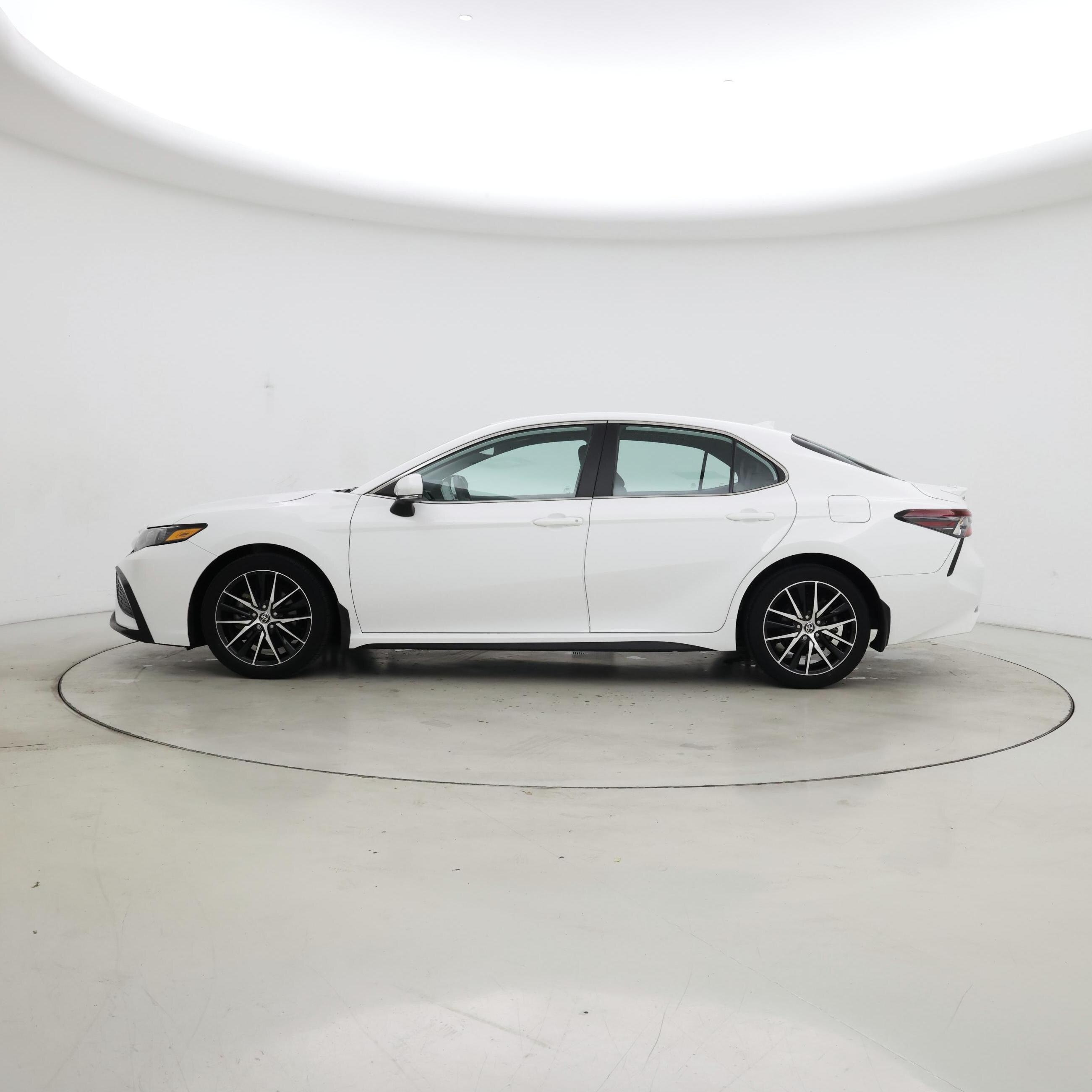 Thumbnail: 2023 Toyota Camry - 3