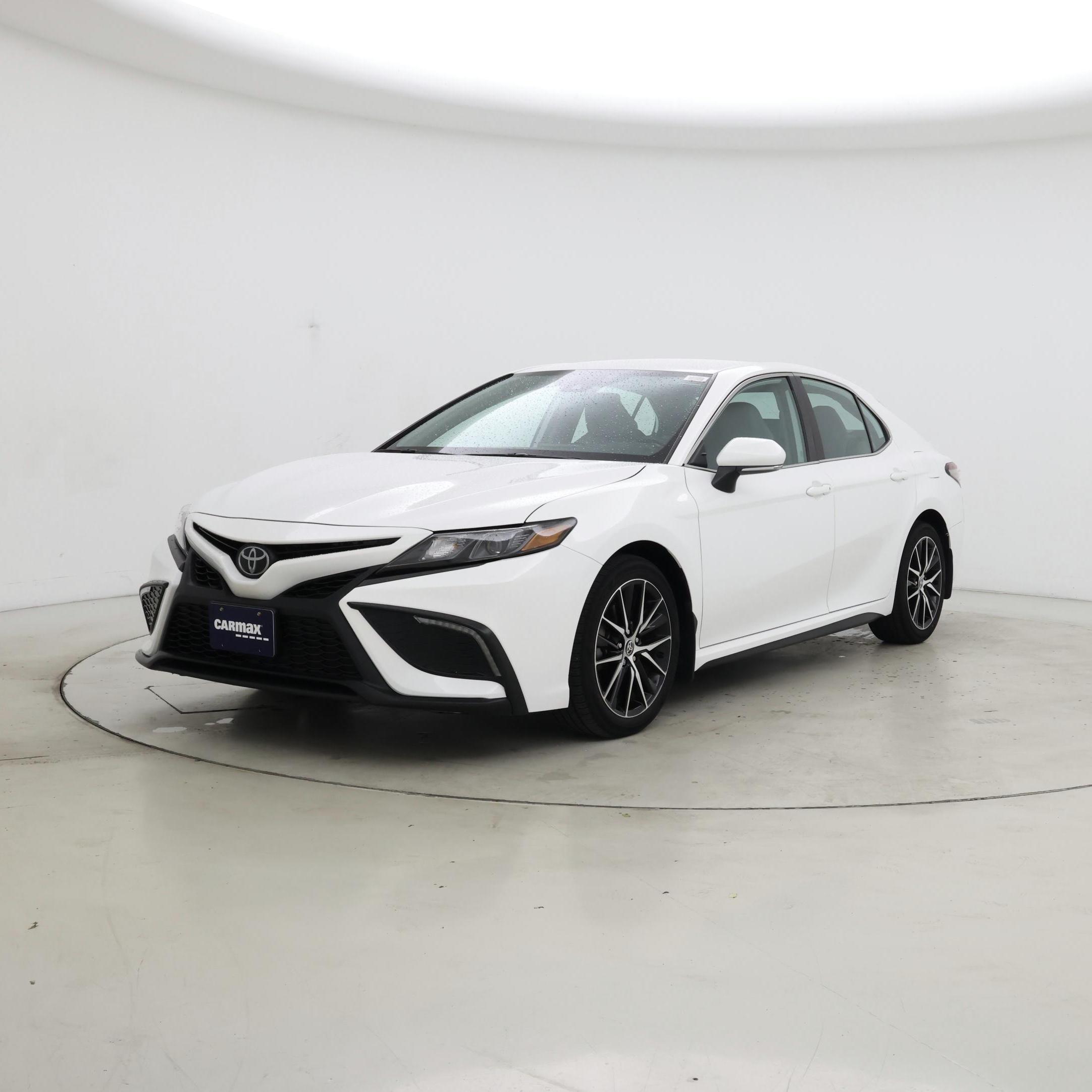 Thumbnail: 2023 Toyota Camry - 4