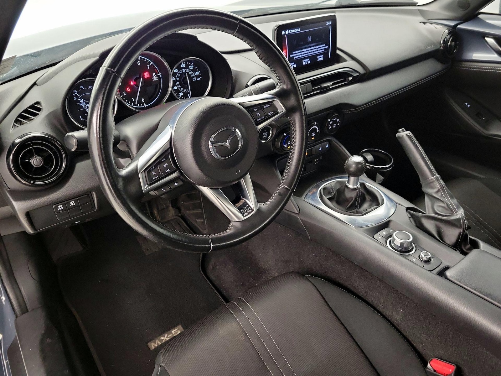 2021 Mazda MX-5 Miata Club - Photo 10