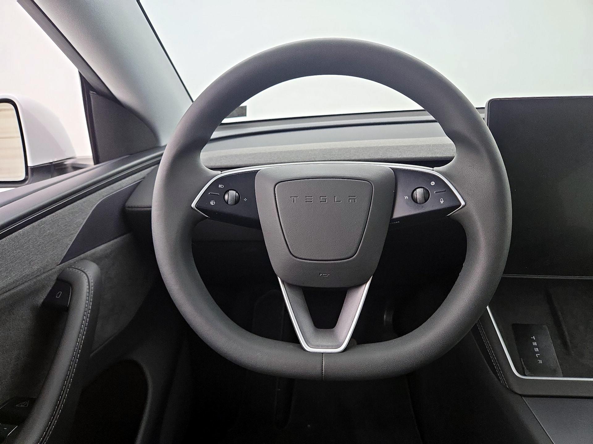 Thumbnail: 2026 Tesla Model Y - 10