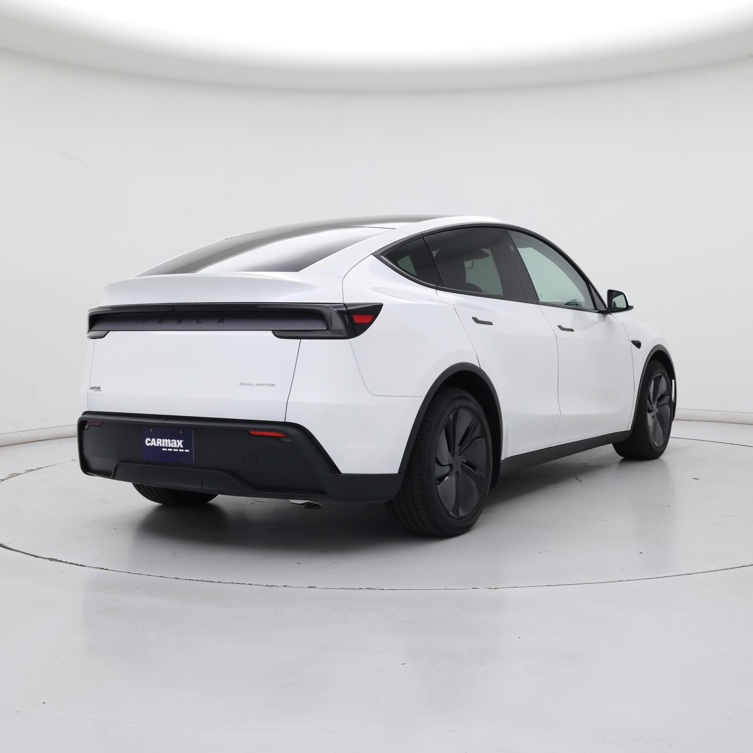Thumbnail: 2026 Tesla Model Y - 8