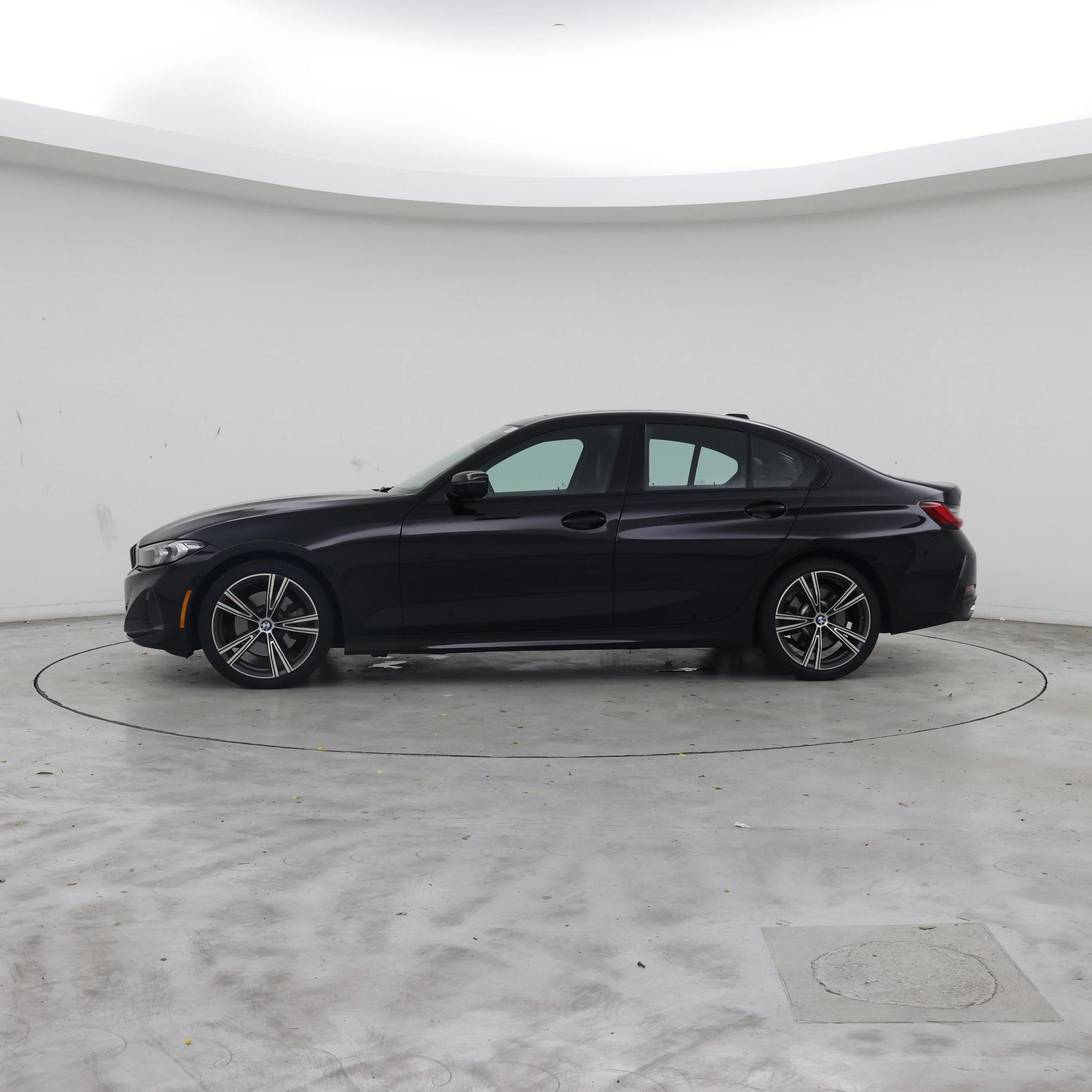 Thumbnail: 2023 BMW 3 Series - 3