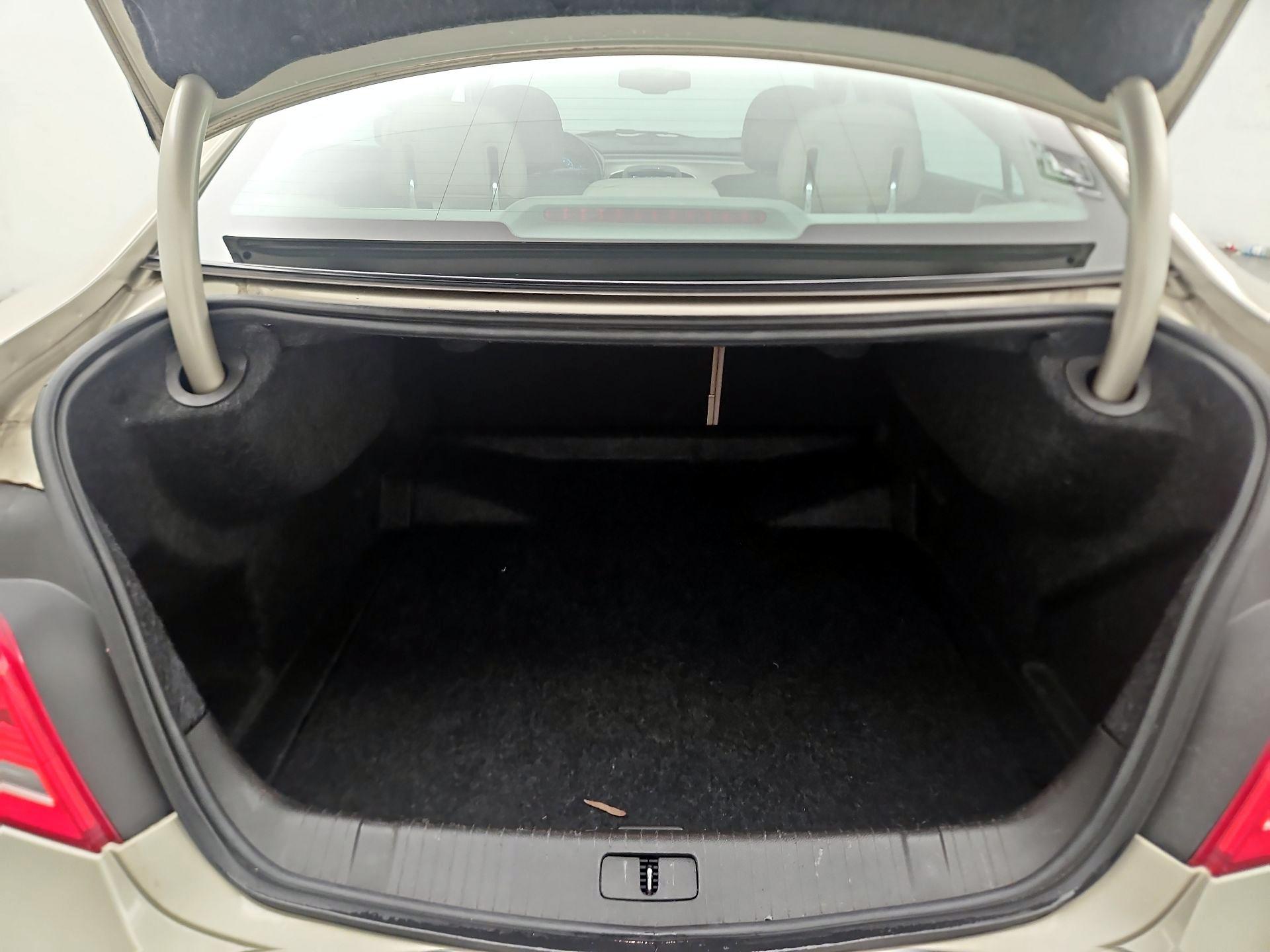 Thumbnail: 2014 Buick LaCrosse - 19