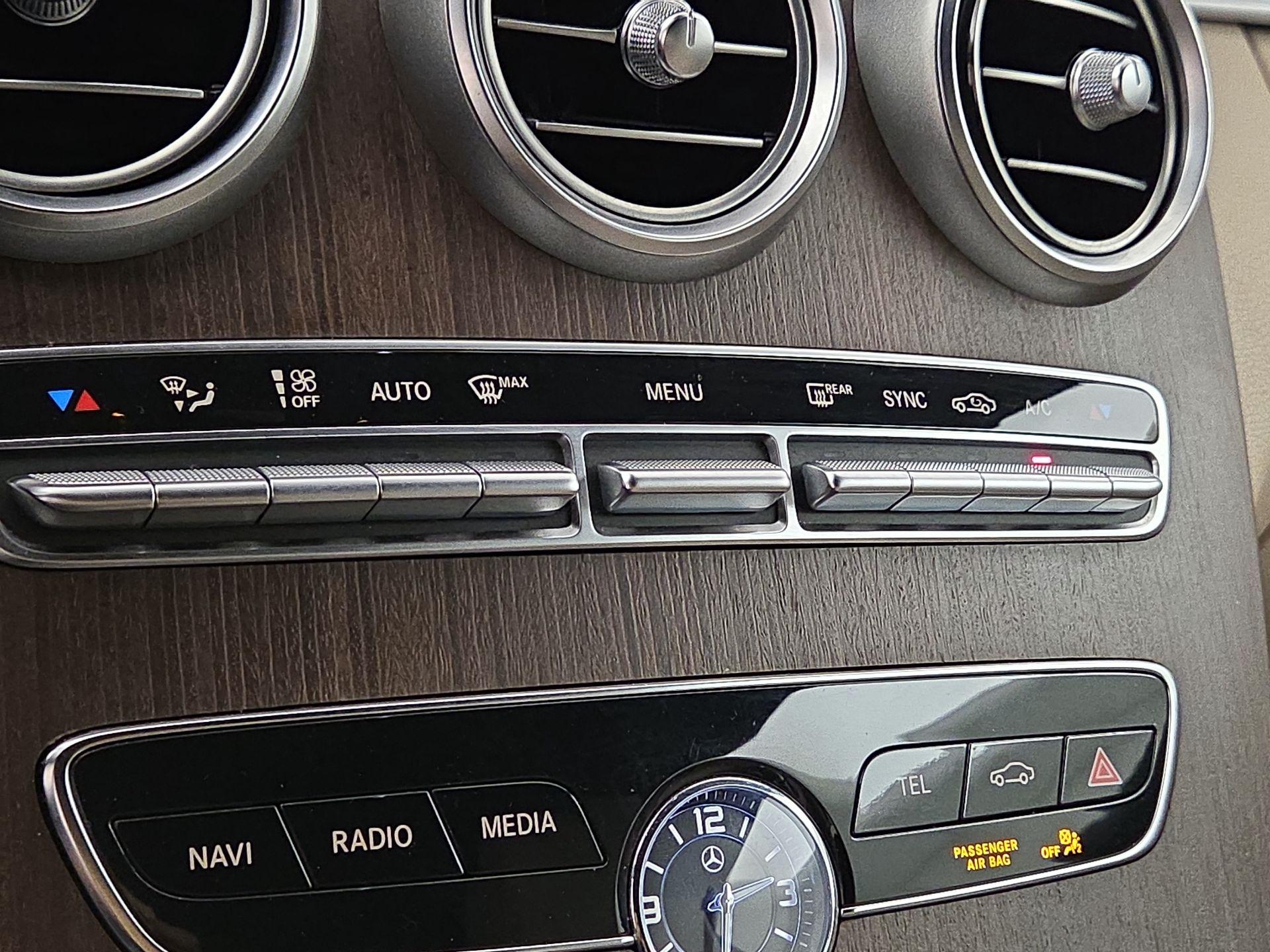 Thumbnail: 2019 Mercedes-Benz C-Class - 17